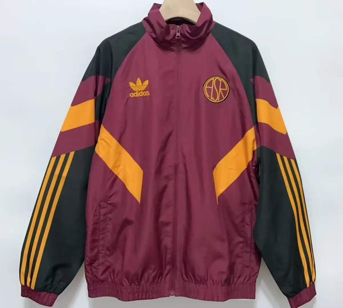 Cortavientos Granate Roma