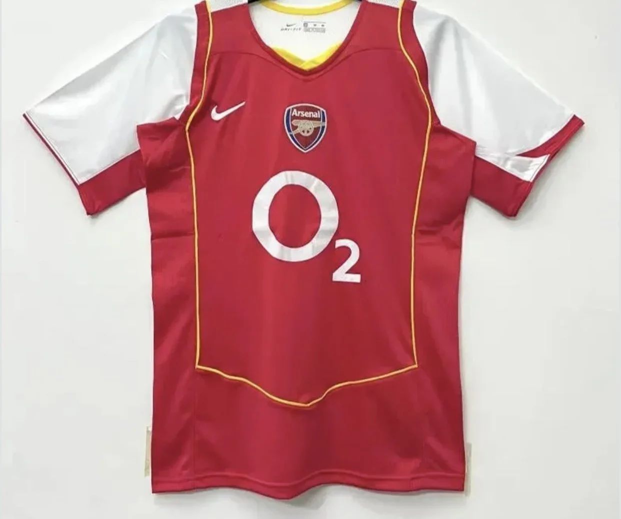 1ª Equipación 04/05