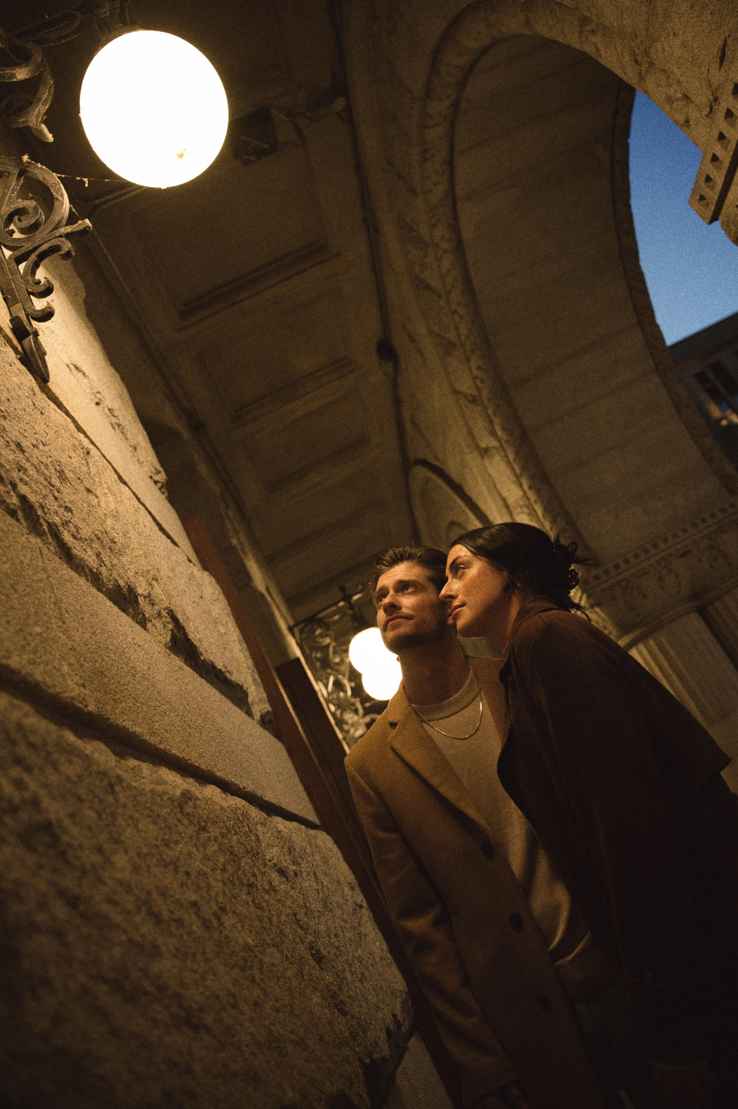 City engagement photos in Oregon and Washington