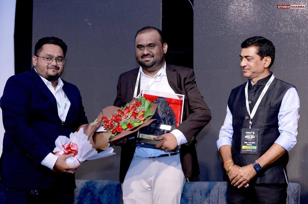 Distribution of Deity at the CREDAI Amravati - Youth Conference held at Chikhaldara, Amravati, Maharashtra.  1st regional youth meet held in Amravati in 2025. Rajen Patil ,, Rajan Patil. 