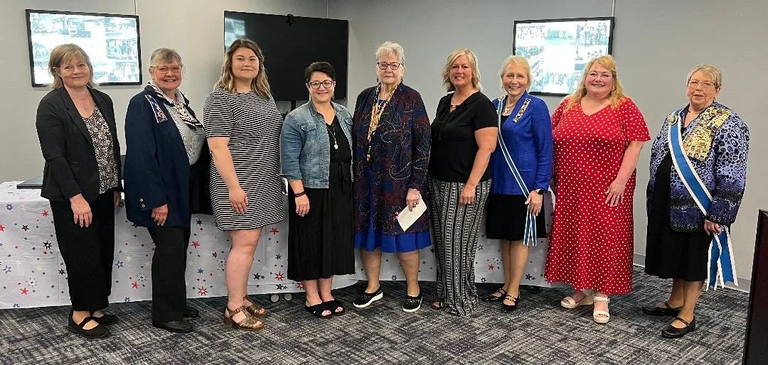 The inaugural officers of the Jacob Gaskins Chapter of the NSDAR -