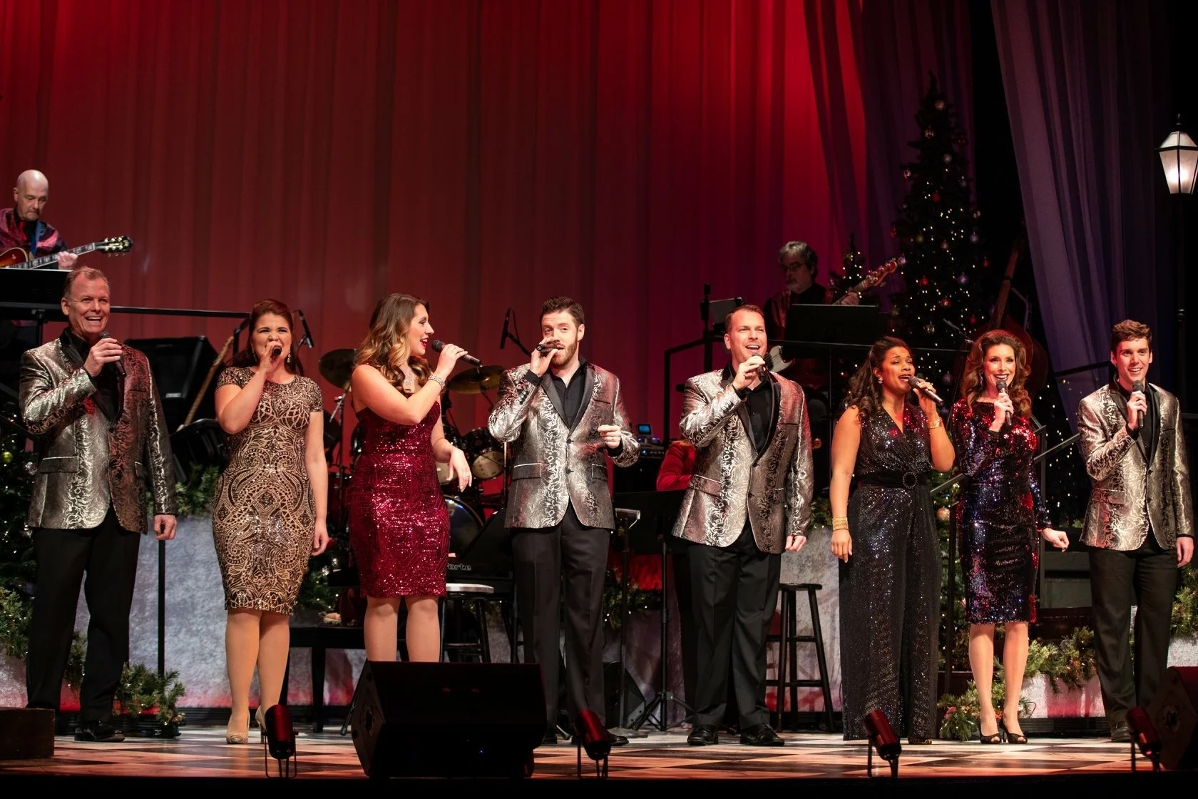 In An American Christmas Songbook with Bristol Riverside Theatre