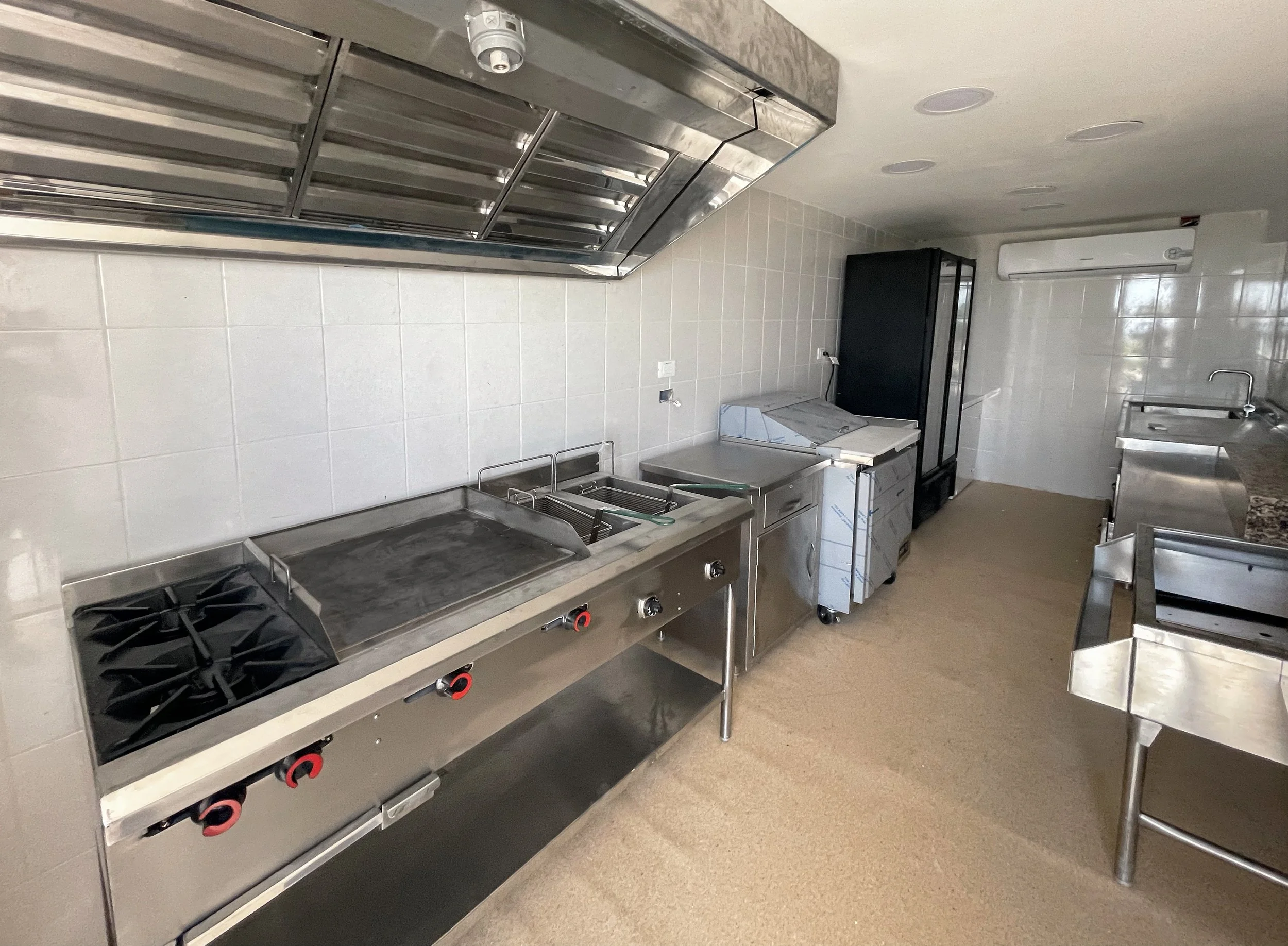 Food container_Carmelo.jpg