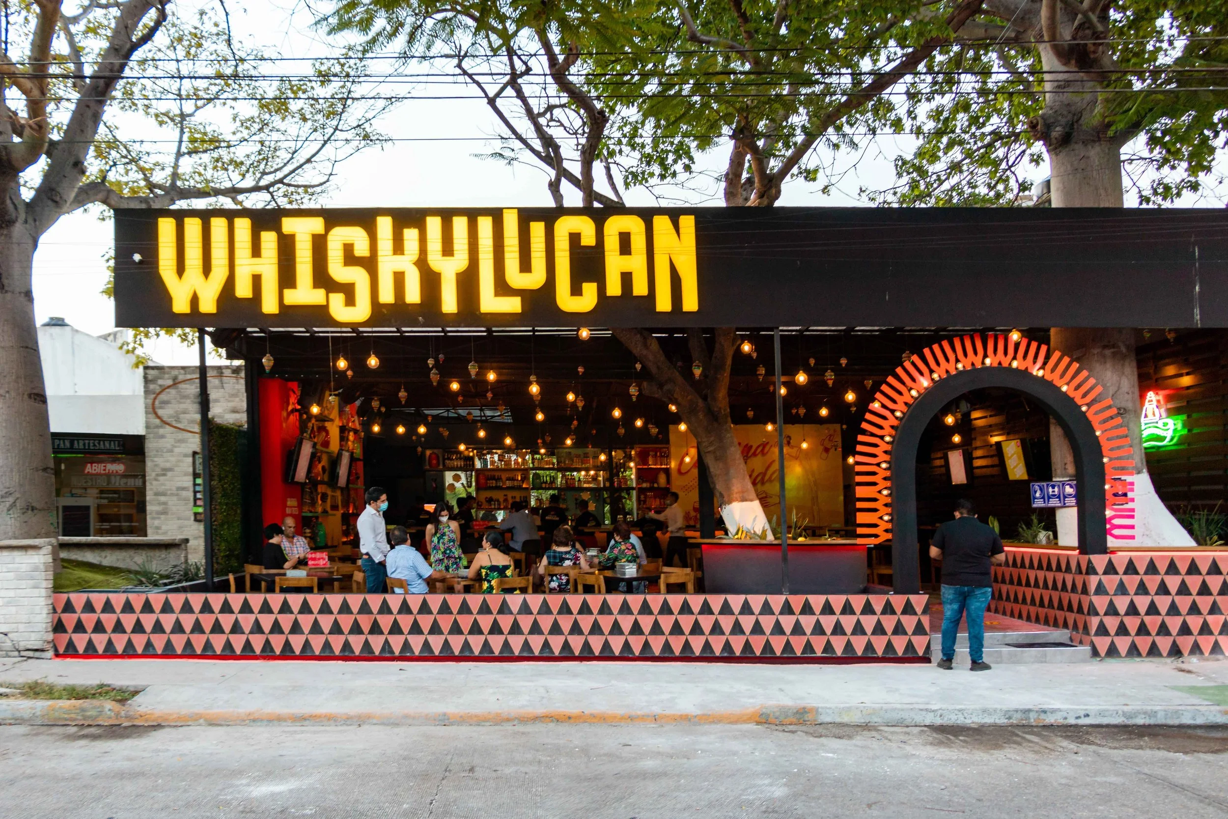 Whiskylucan | Concordia