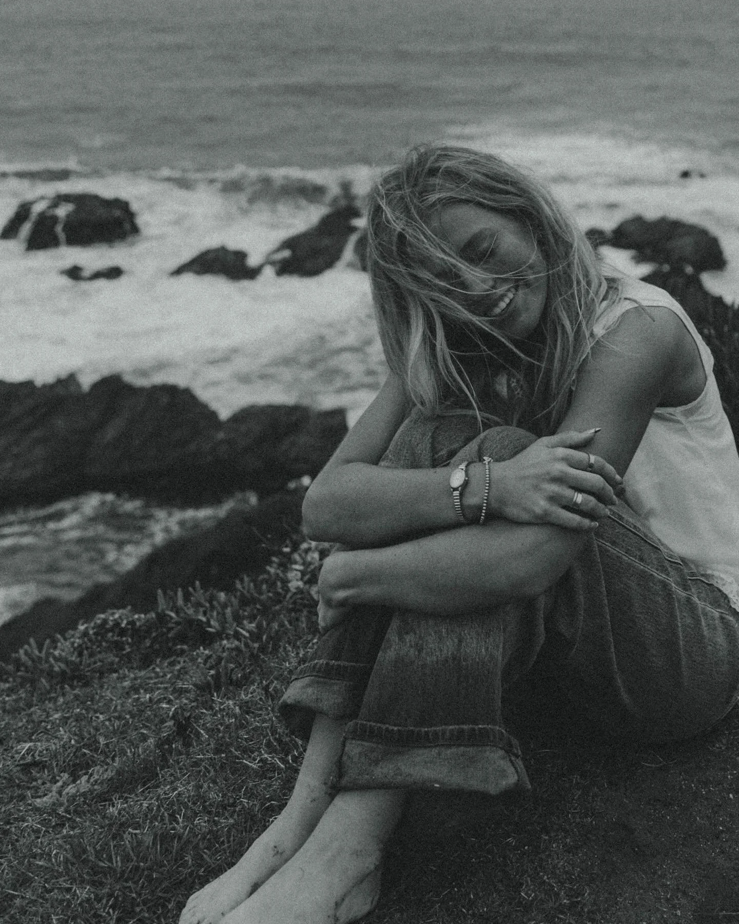 A dreary evening in Bodega Bay with Stella ༄

#northerncaliforniaphotographer #cinematicphotography #seniorphotos #sacramentophotographer #seniorphotographer