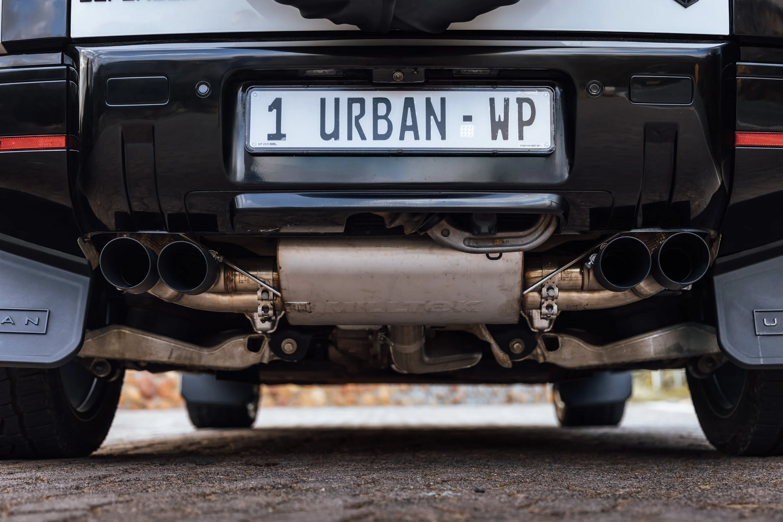 UrbanLandRoverDefender-36 3.JPEG