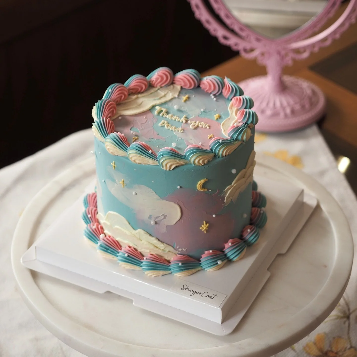 Cloud-gazing on the cake ☁️

#vintagecake #cakes #cakesofinstagram #cakeofinstagram #cakeoftheday #nzcakes