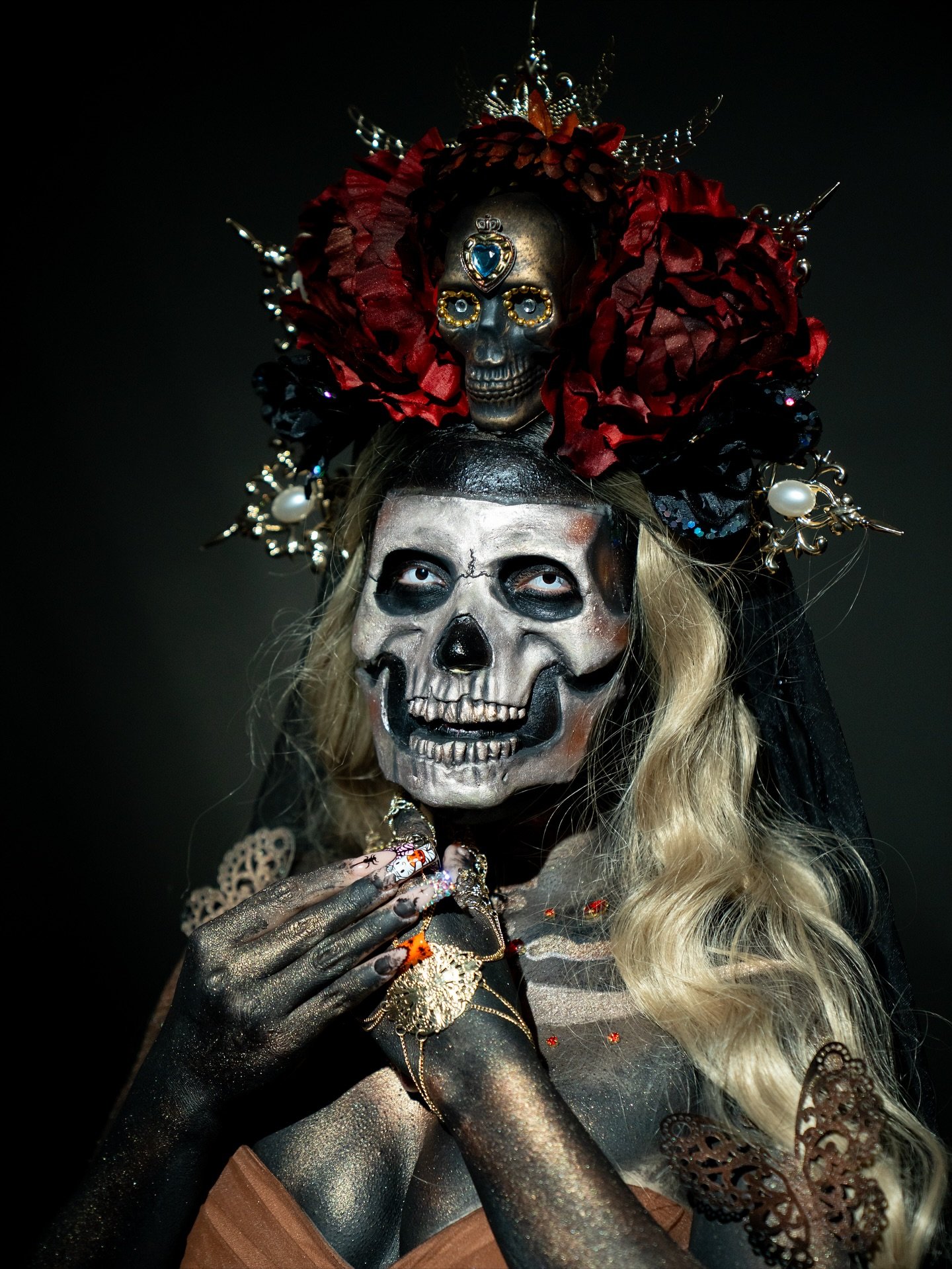 What a great time working with talented people. @adrianaleyva_mua blew me away with her make up talent. #halloween #costume #dayodthedead #scary