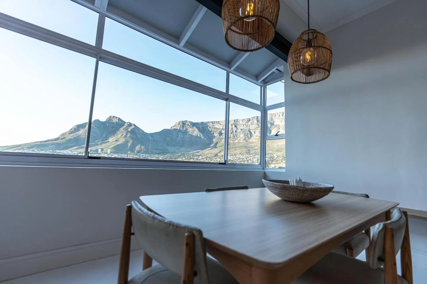 2 Brownlow Mansions Tamboerskloof