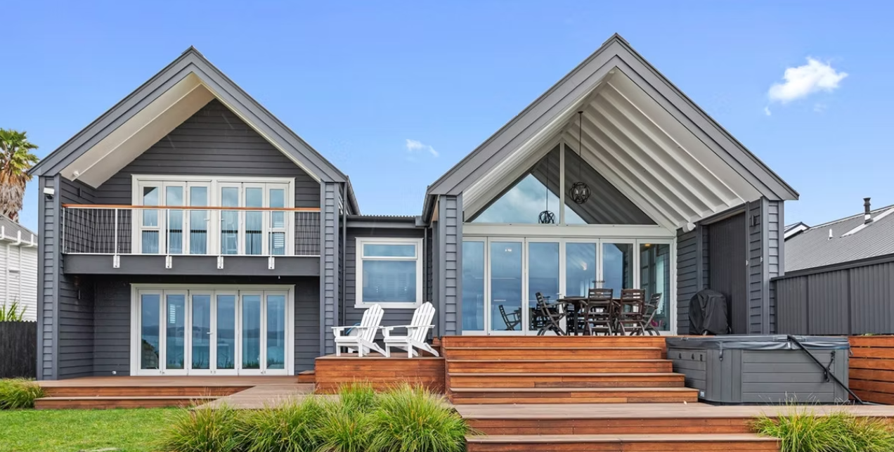 Pohutawaka House - Outdoor deck.png