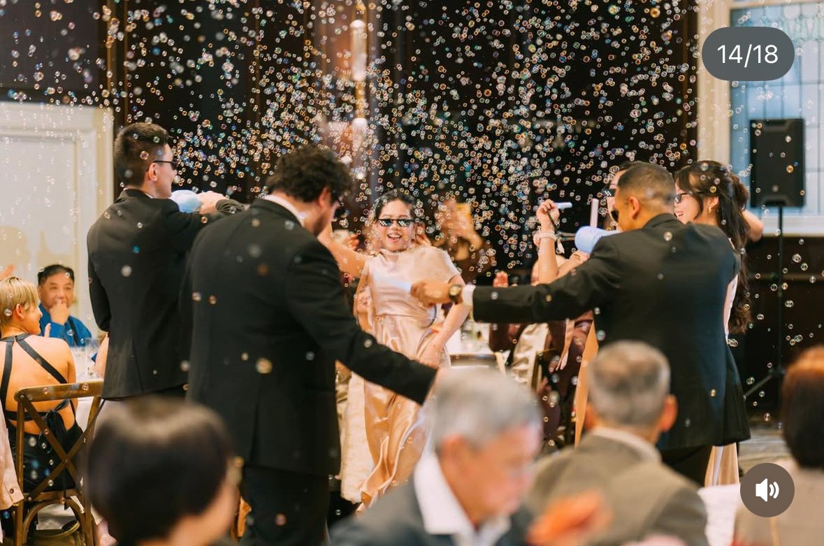 DJ + Photobooth Package