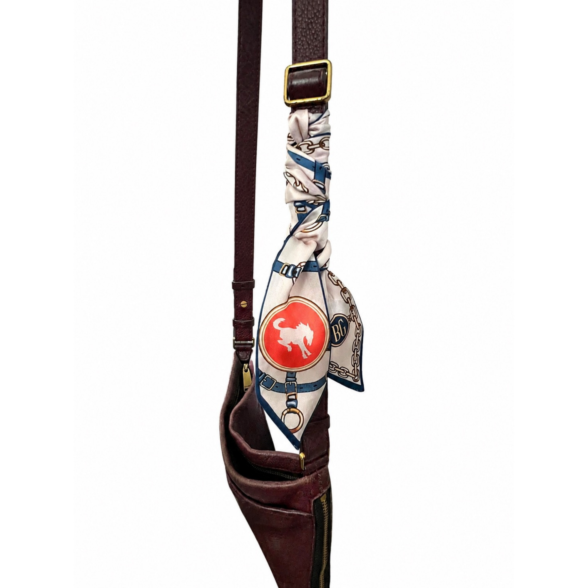 TwillyOnPurse.png
