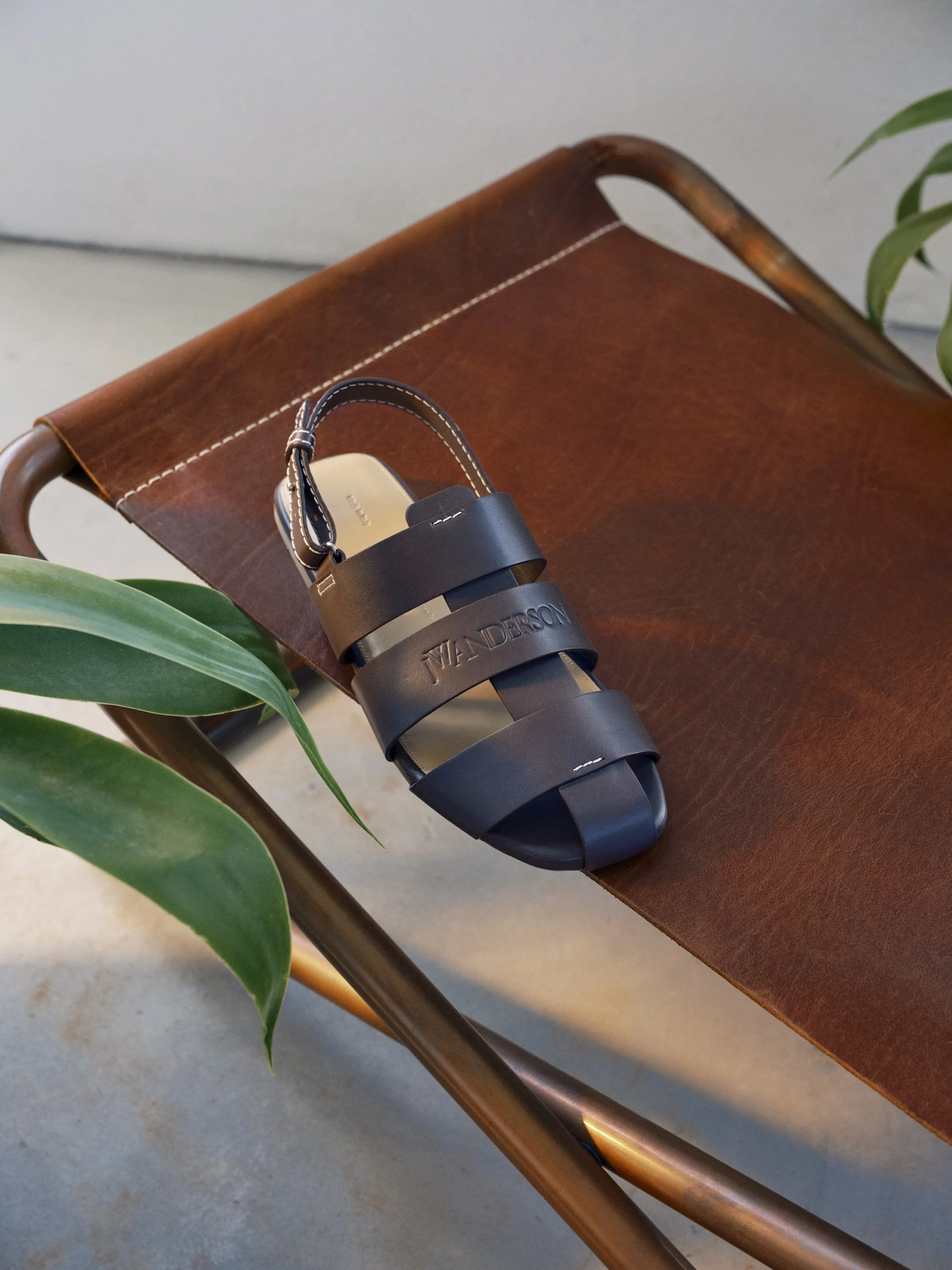 SHOES_EDIT_M_1_055_C copia.jpg