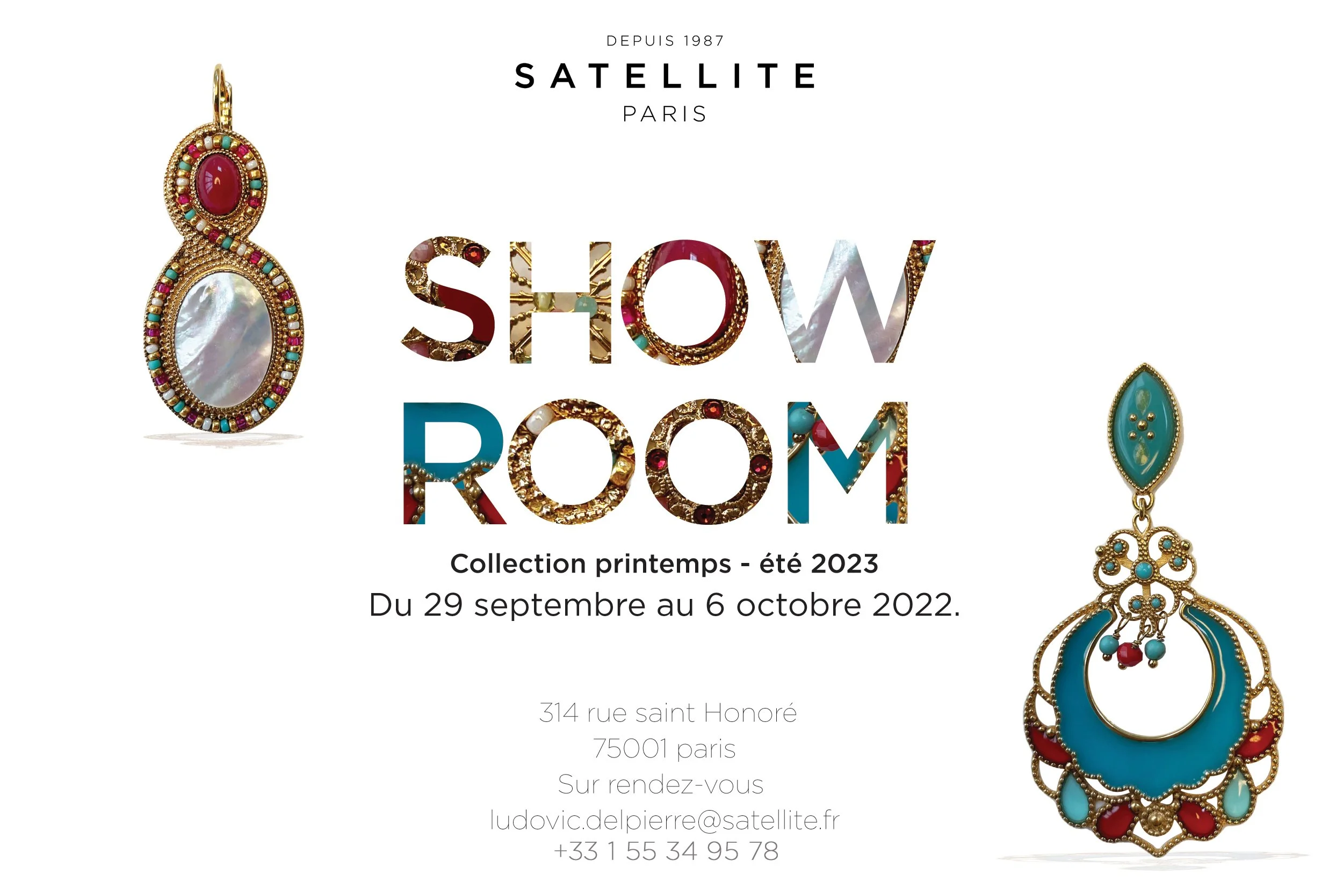 Affiche promotionnelle pour une exposition de bijoux de la collection printemps-été 2023 de Satellite Paris, présentant deux pendentifs ornés de perles colorées et de pierres précieuses, avec détails de date, lieu et contact.