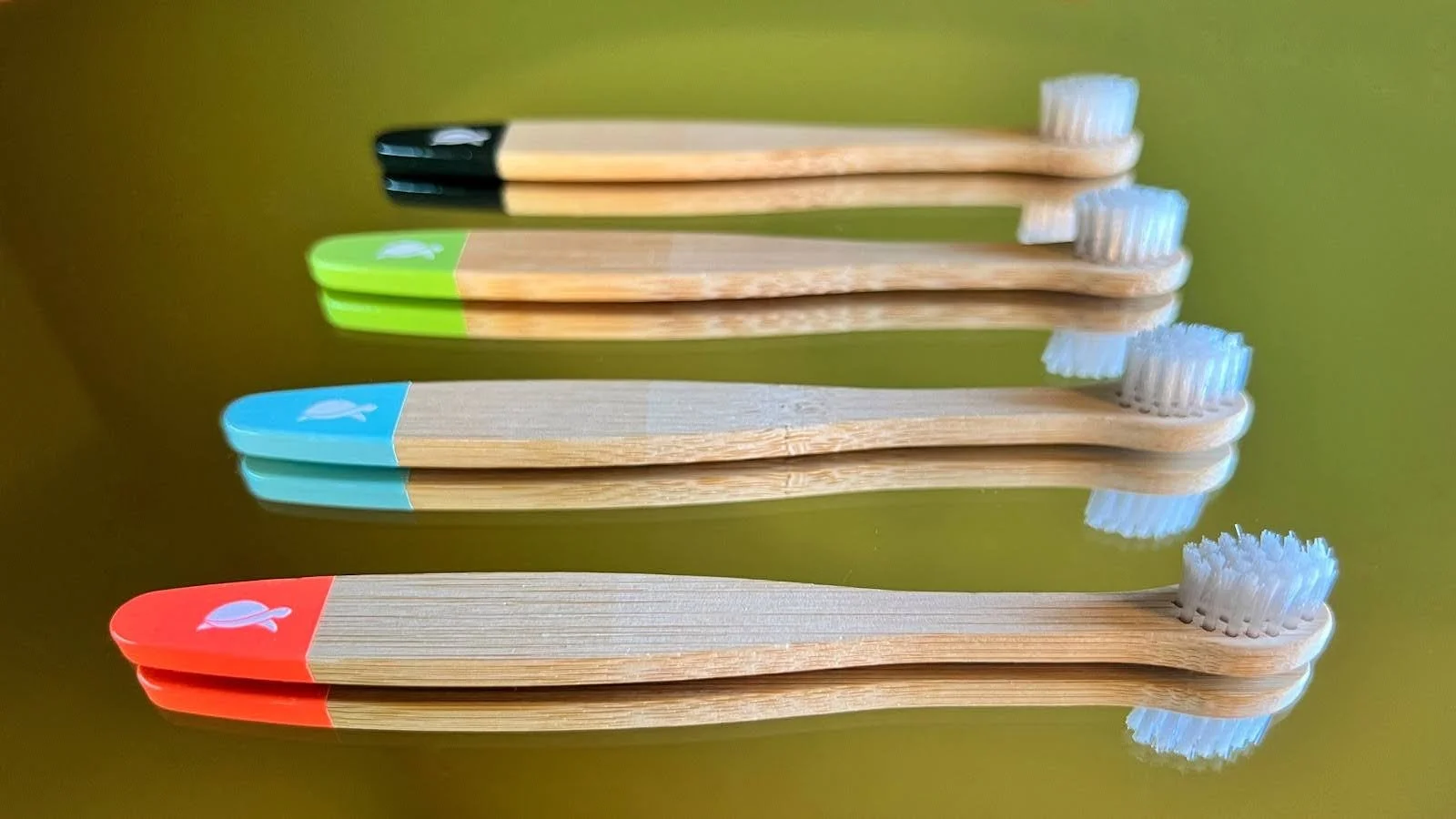 Castor bean oil bio resin bristle toothbrushes