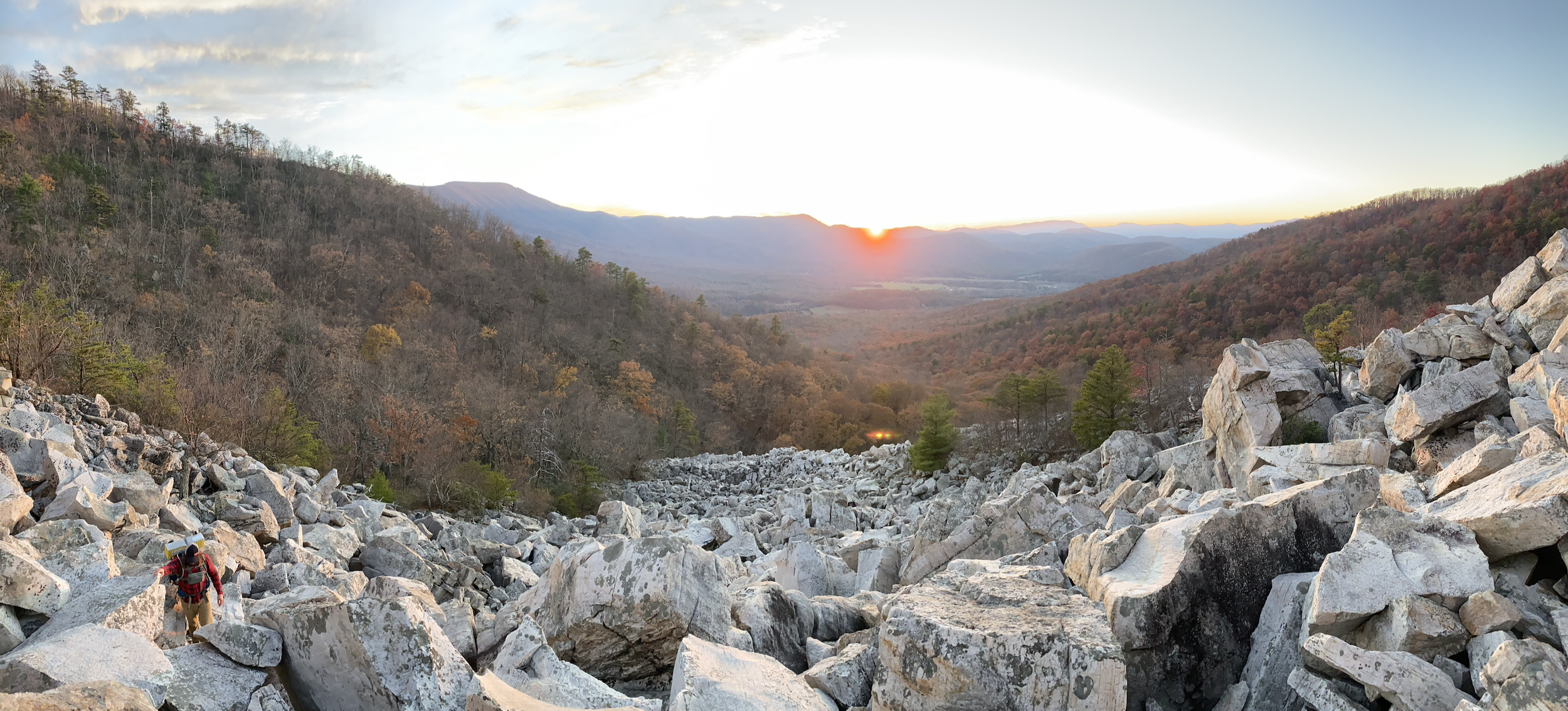 Day Hike at Devil’s Marbleyard