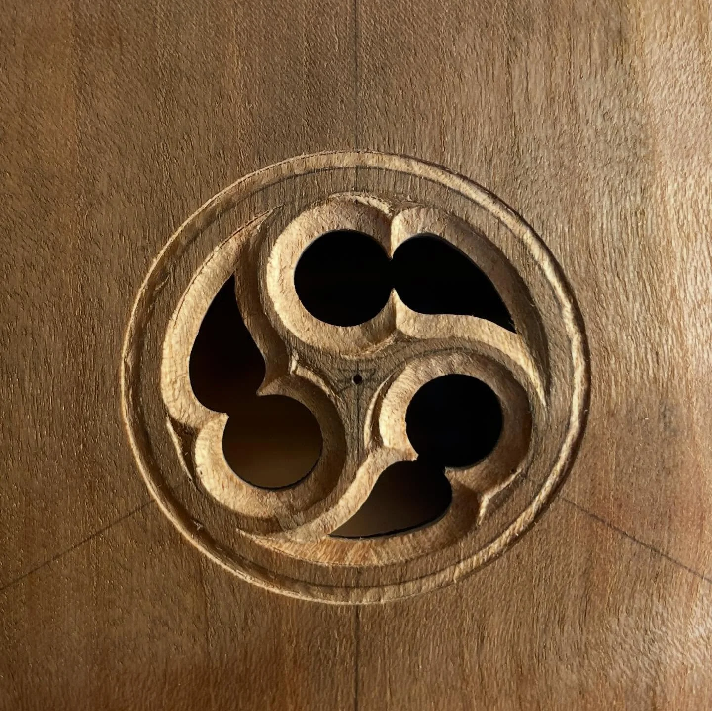 I&rsquo;m trying something completely new with this sound port design. When walking past my local church, I noticed this really pretty window that I thought would be cool to incorporate in a guitar. Took me a while to figure out the proportions, but 