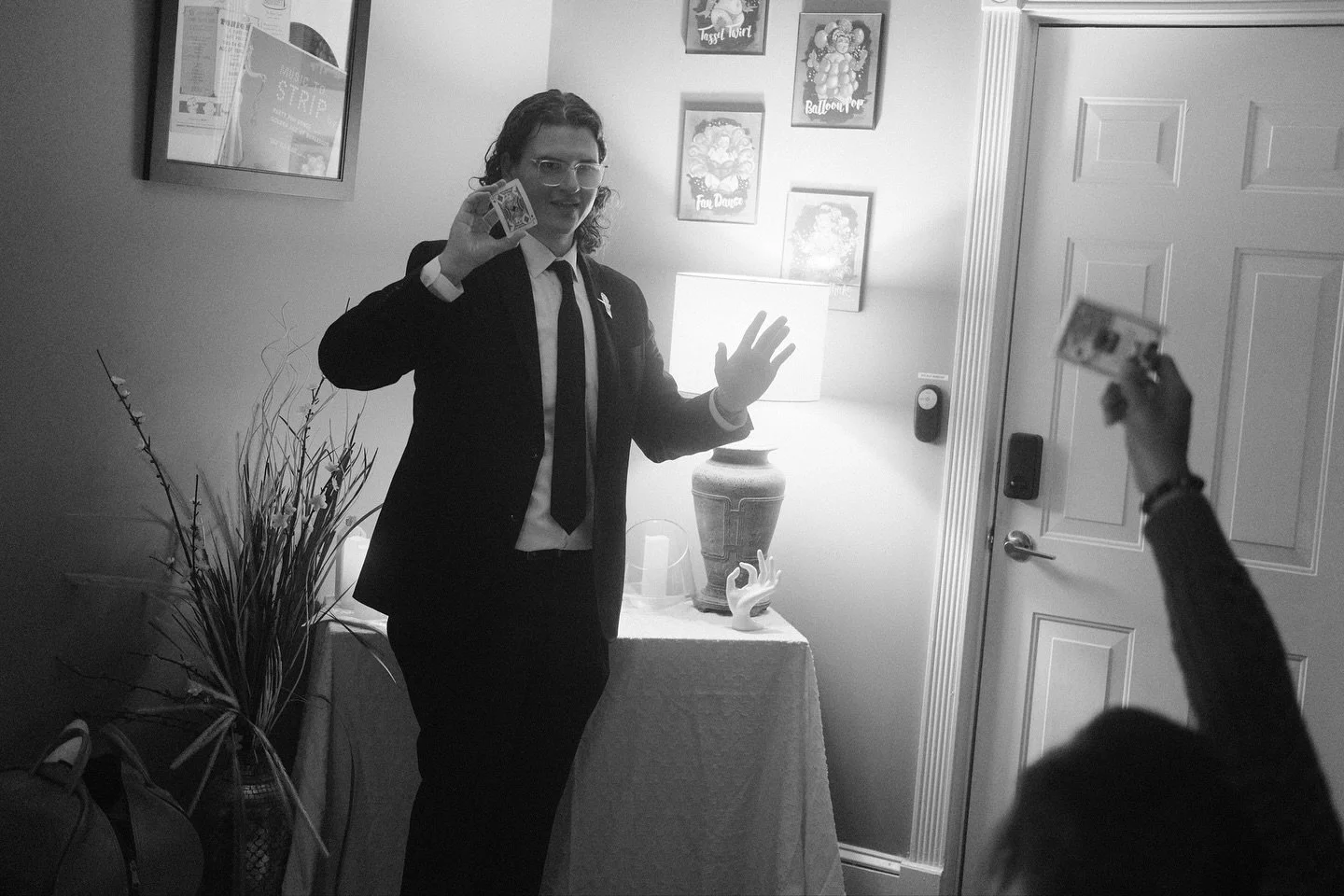 ✨Atlanta’s own @kyle.littleton coming in hot with a perfect blend of humor and magic. ✨