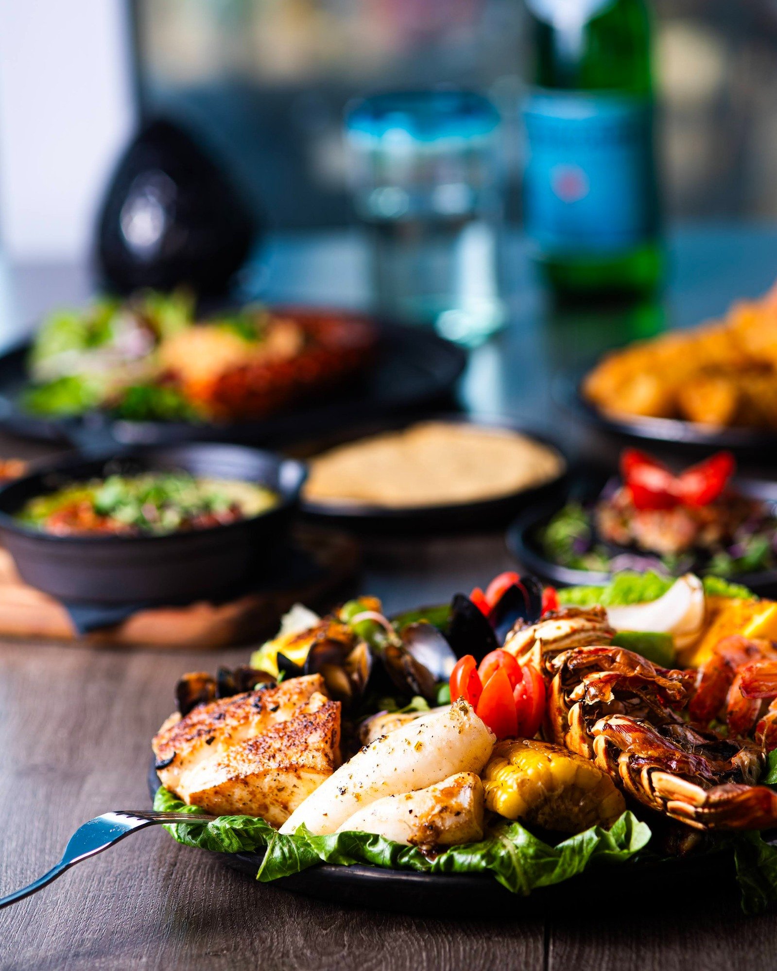 Grilled fish, ultra-fresh seafood, fire-roasted vegetables, and that signature Mex-Tex touch you won&rsquo;t taste anywhere else.
Made for sharing, crafted for staying 🫶

Reservations &amp; Menu: www.ohtequilabahamas.com

#OhTequilaBahamas #MexTexCu