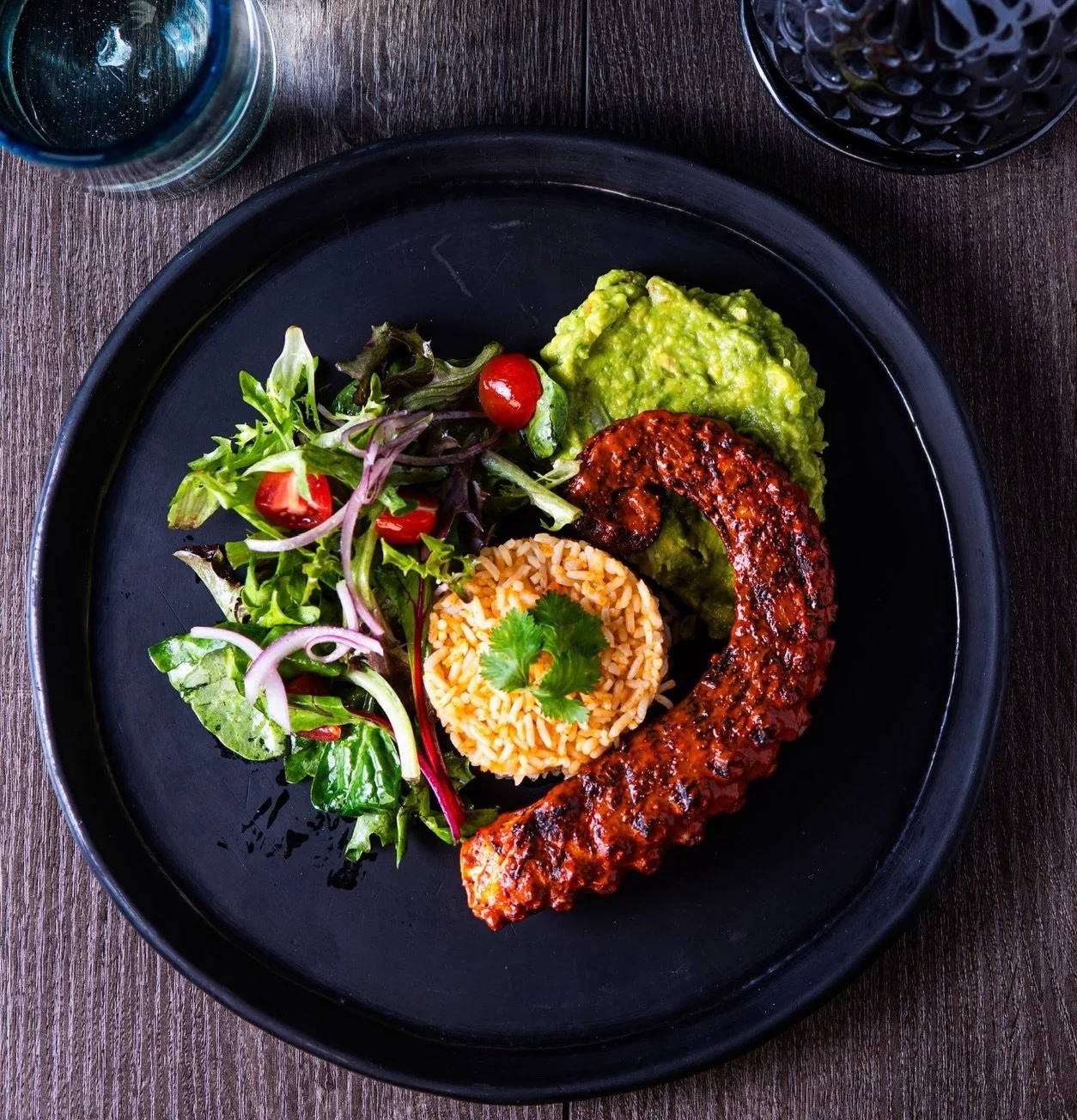 Here we introduce our Pulpo Zarandeado 🐙
A delicious octopus tentacle, grilled to perfection and served in a spicy spectacular sauce, cooked with savory rice and seasonal vegetables. Bold, flavorful, and unforgettable. 
Truly one of the stars of our