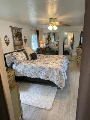 Master Bedroom2.jpg