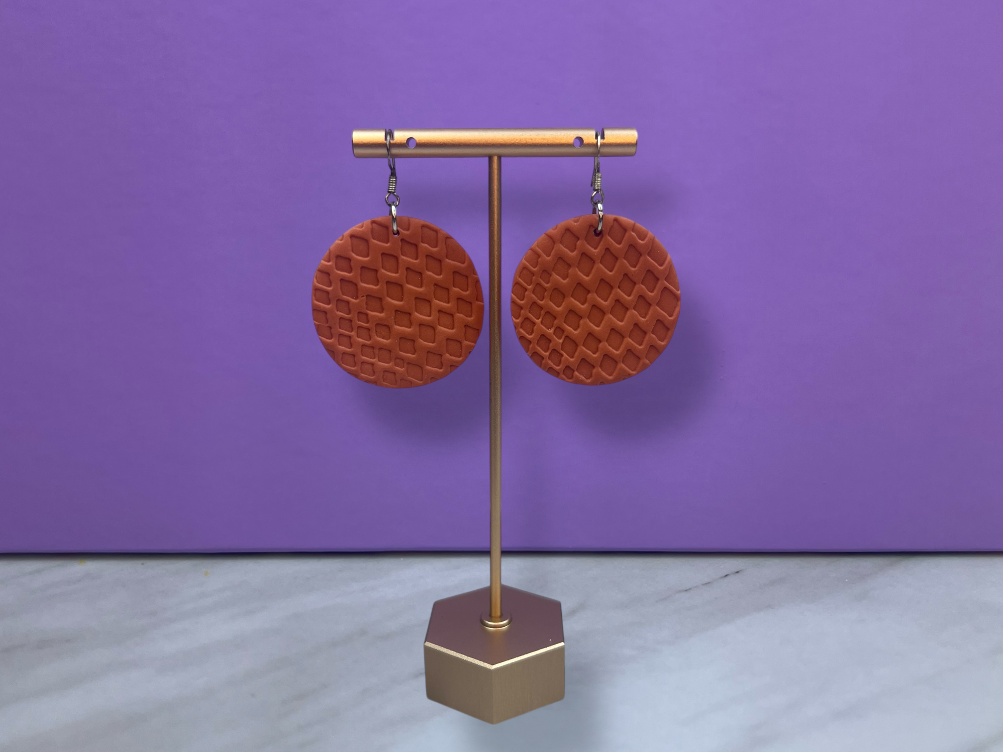 Clayamor Vault - Golden Grids