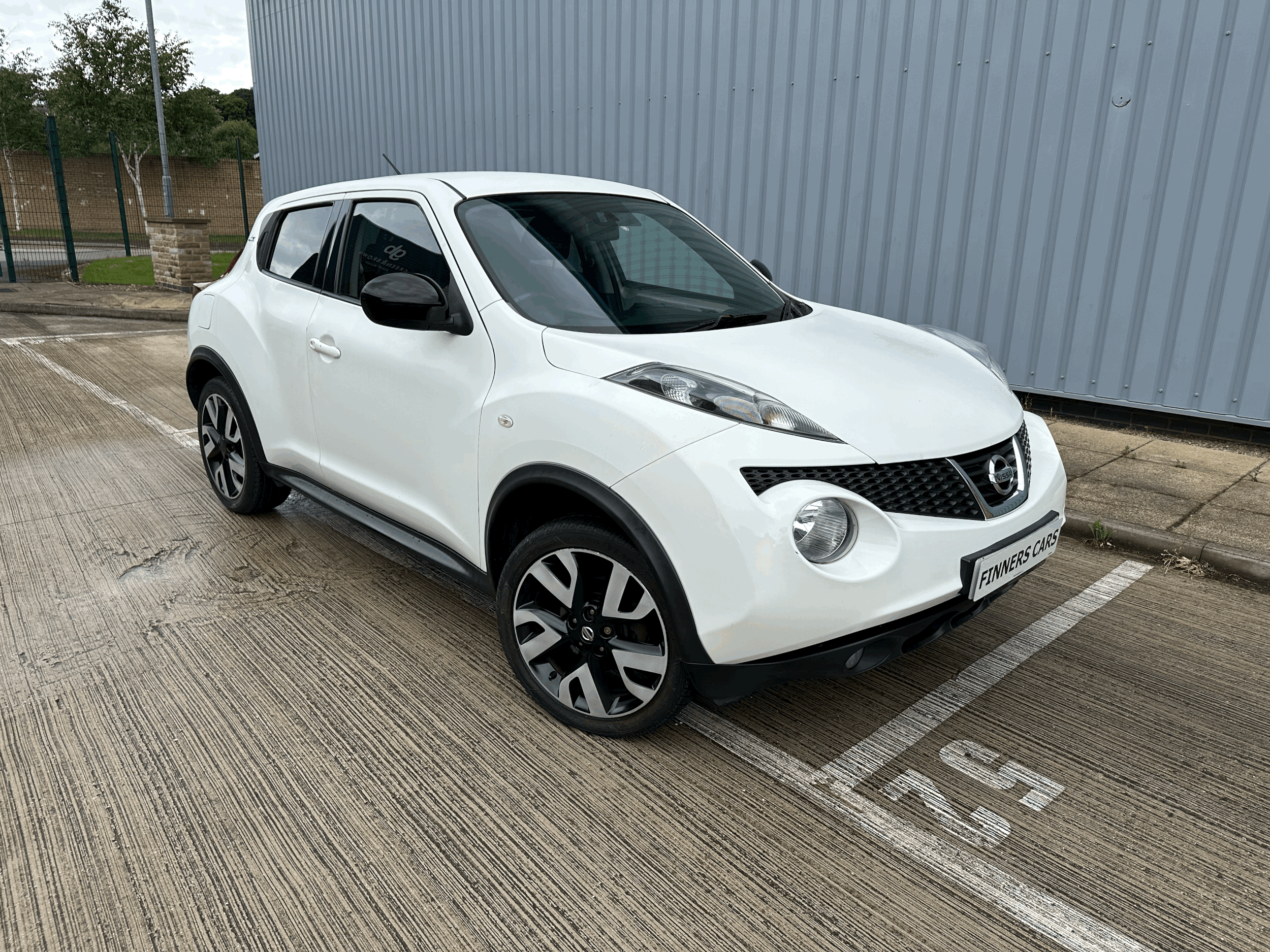 NISSAN JUKE 2013