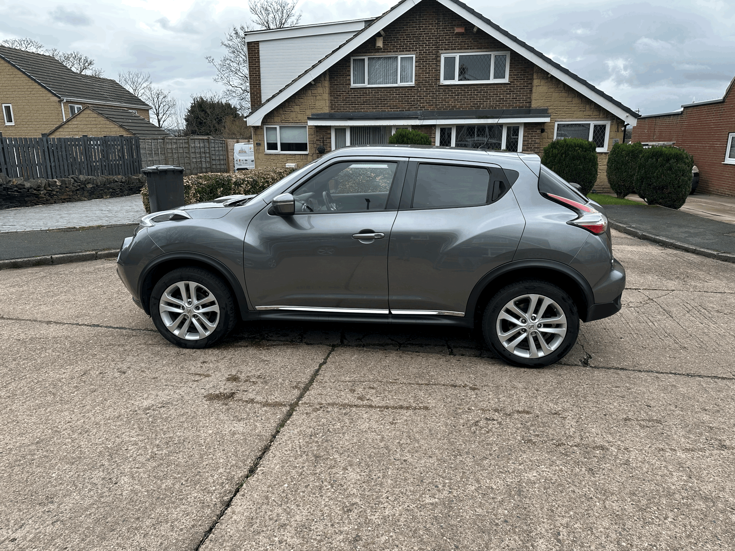 NISSAN JUKE 2015 59K.     **SOLD**