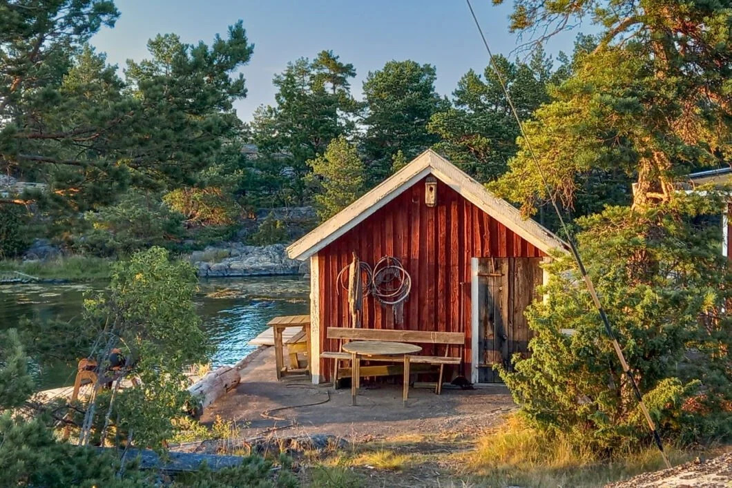 imgi_3_Flatvarp-boat-house-1060x707.jpg