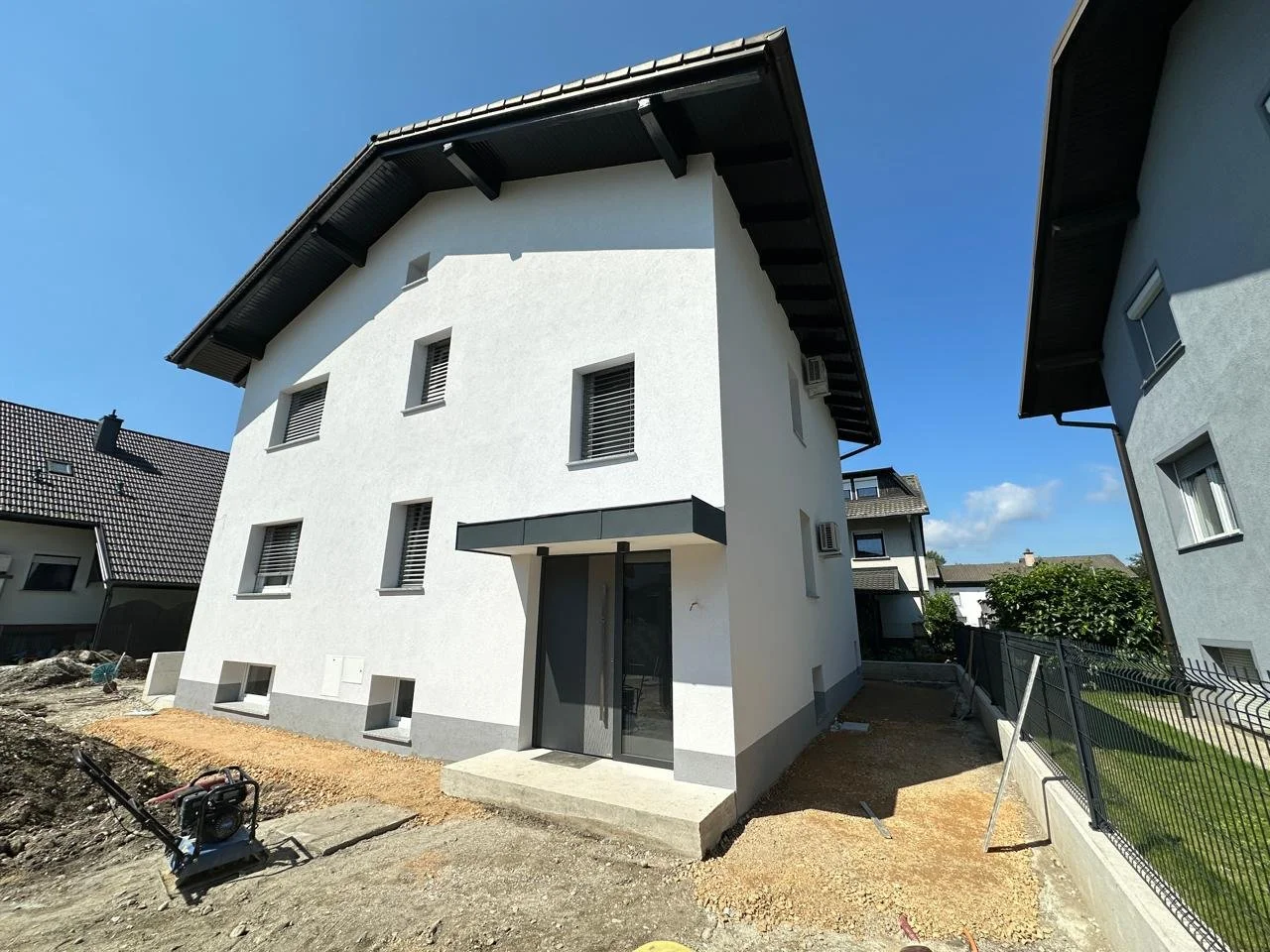 WhatsApp Image 2025-09-07 at 18.11.59 (7).jpeg