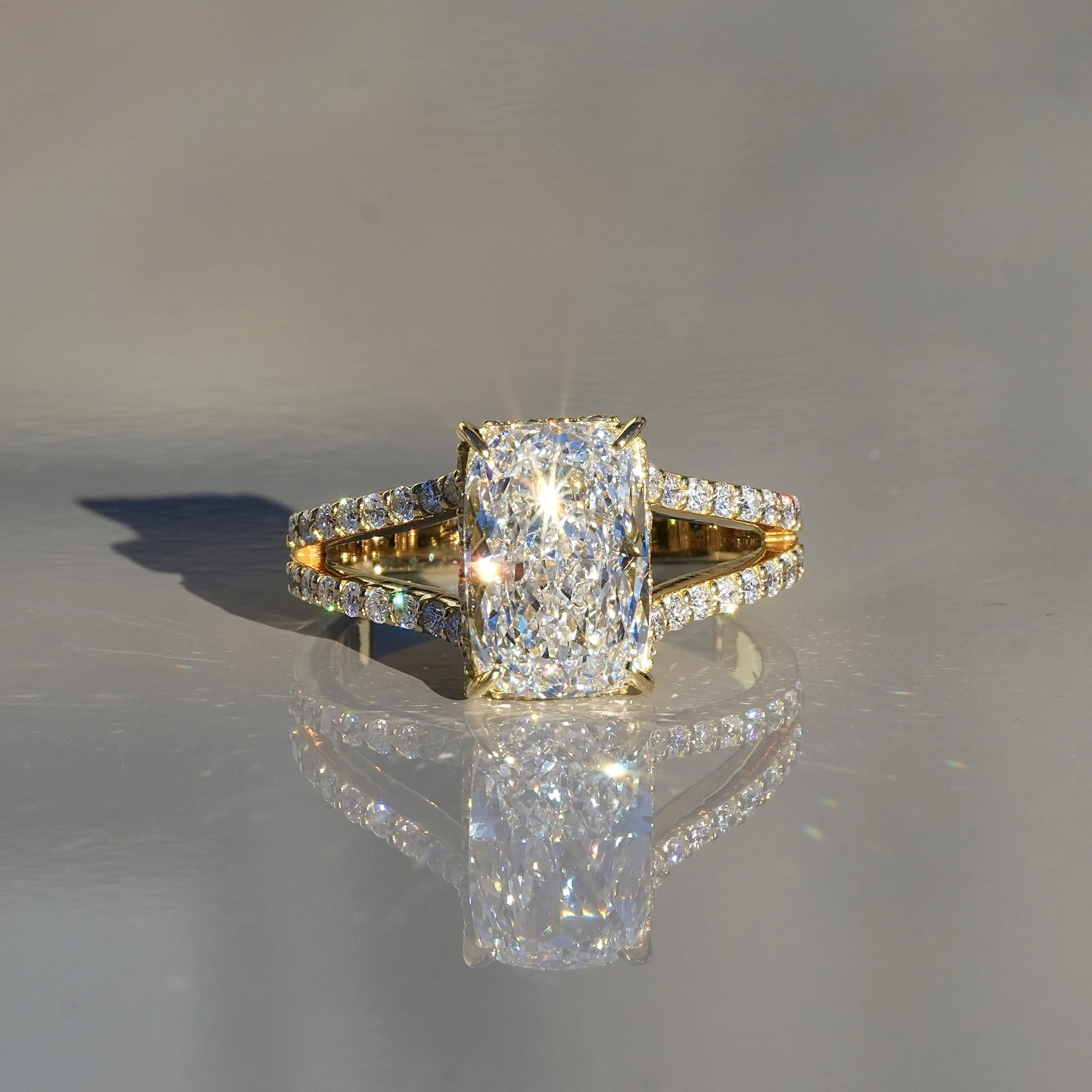 Cushion Cut Split Diamond Band