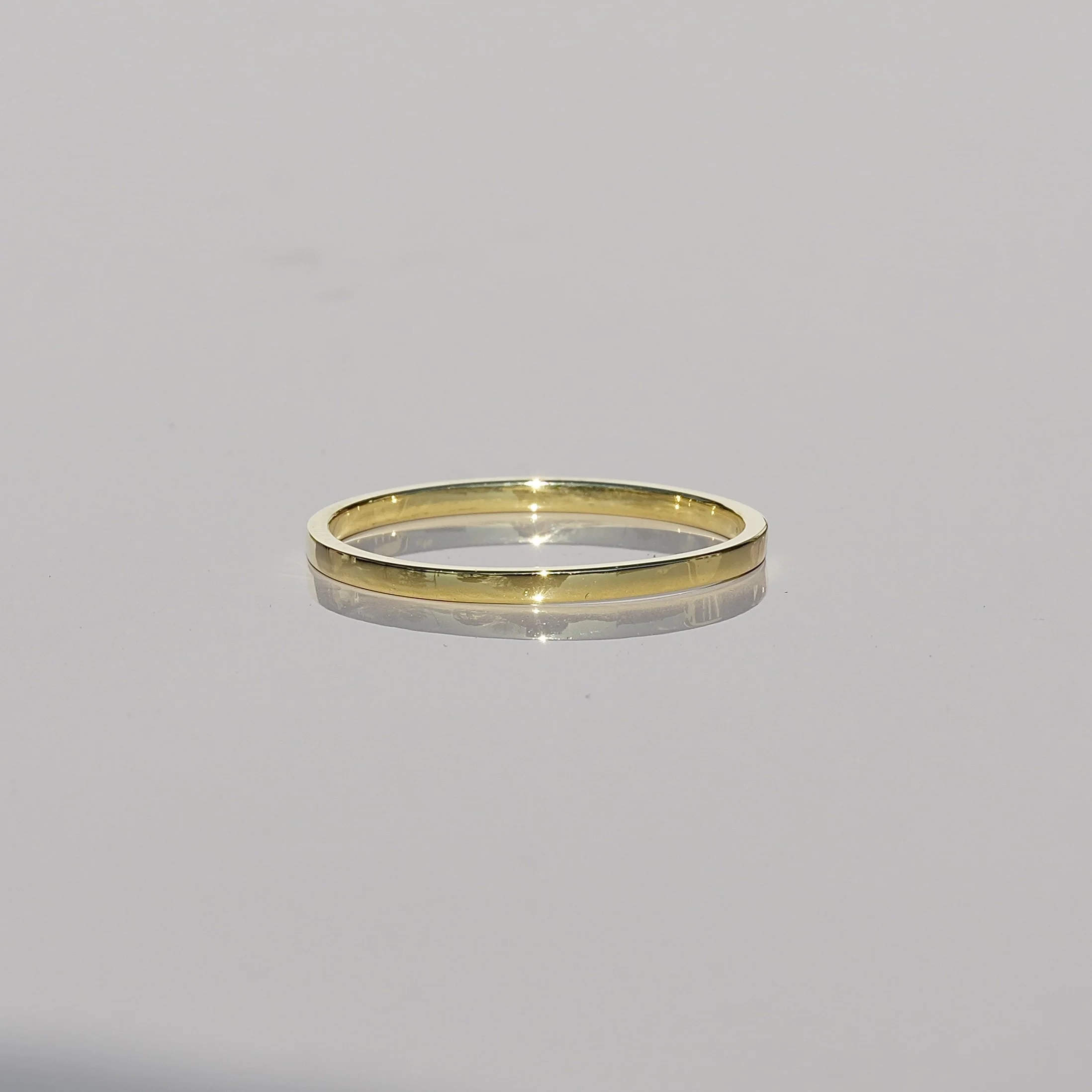 Women's 18ct Yellow Gold Flat Court Wedding Band–2mm- Front View | Eighty8Diamonds