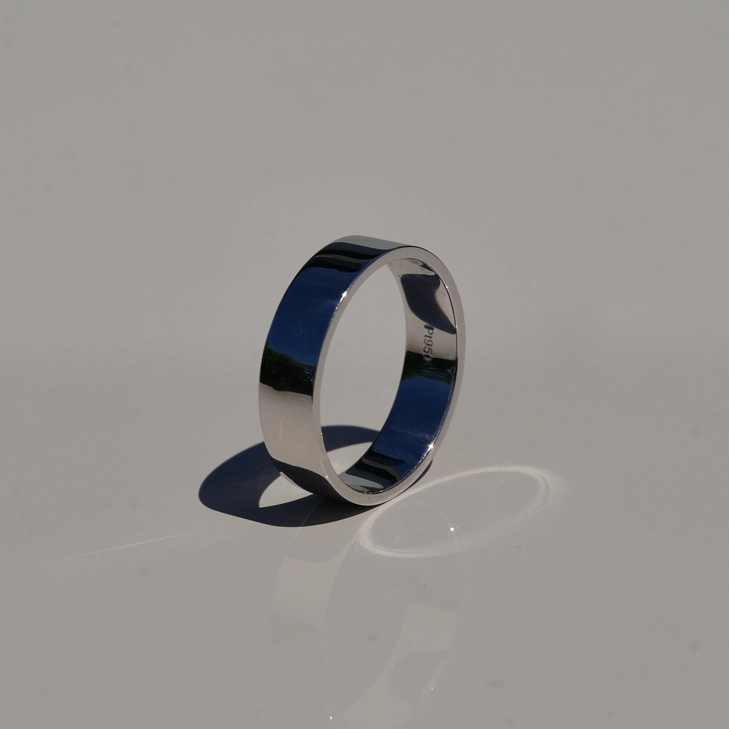 Men’s  Wedding Band in Platinum – Side View | Eighty8Diamonds