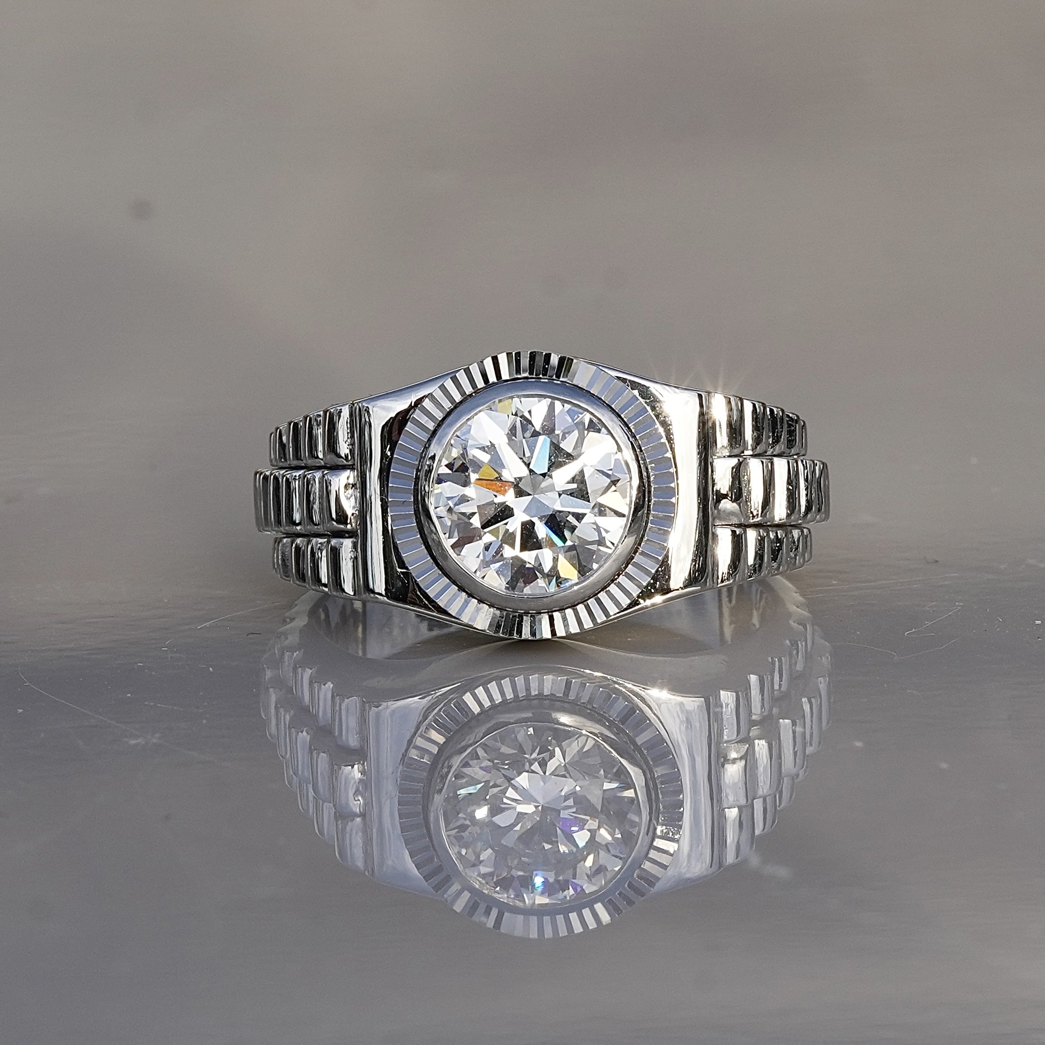 Rolex Presidential Style Ring in Platinum with 4ct Diamond, IGI Certified – Side View | Eighty8Diamonds