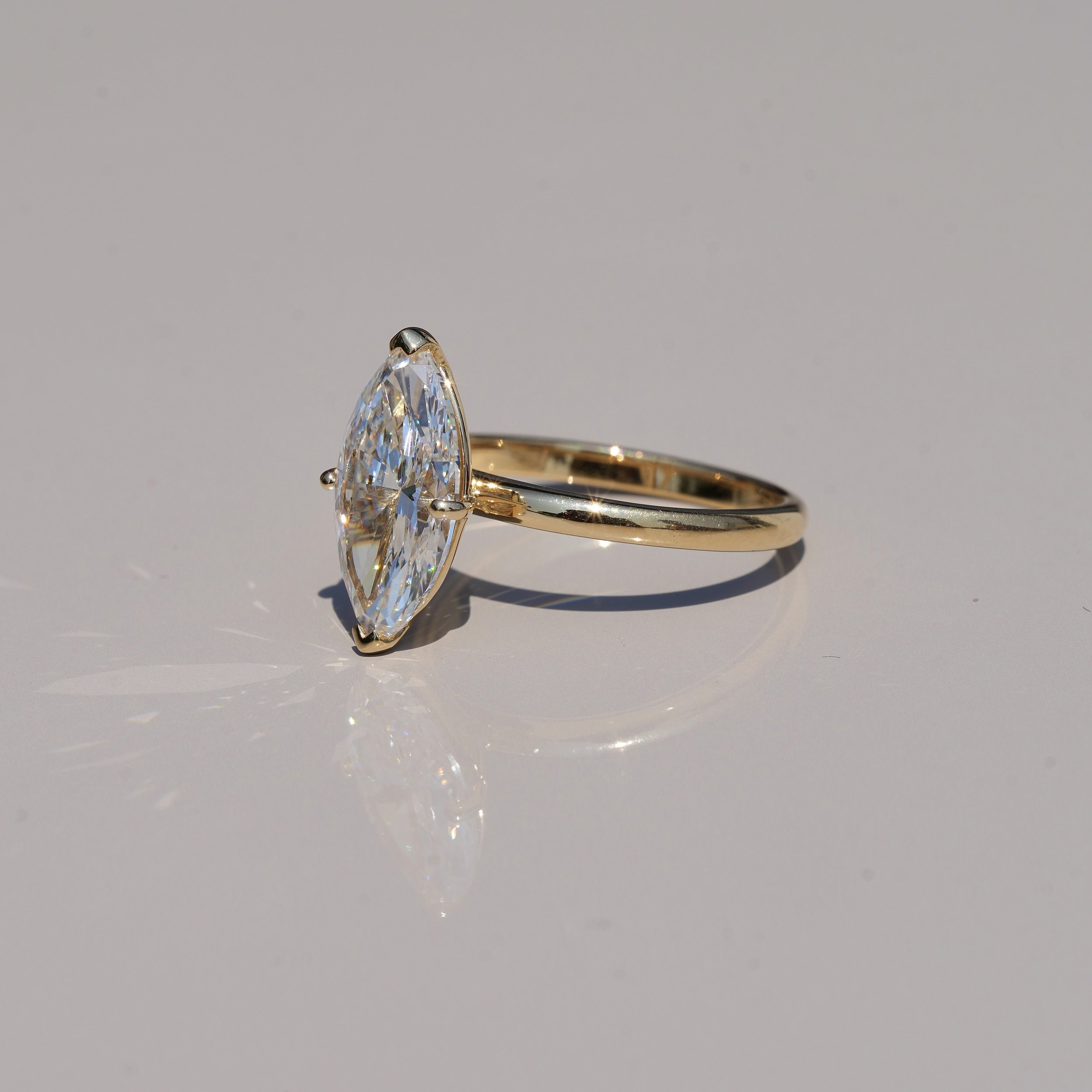 3carat-marquise-diamond-solitaire-18ct-yellow-gold-eighty8diamonds-box-view