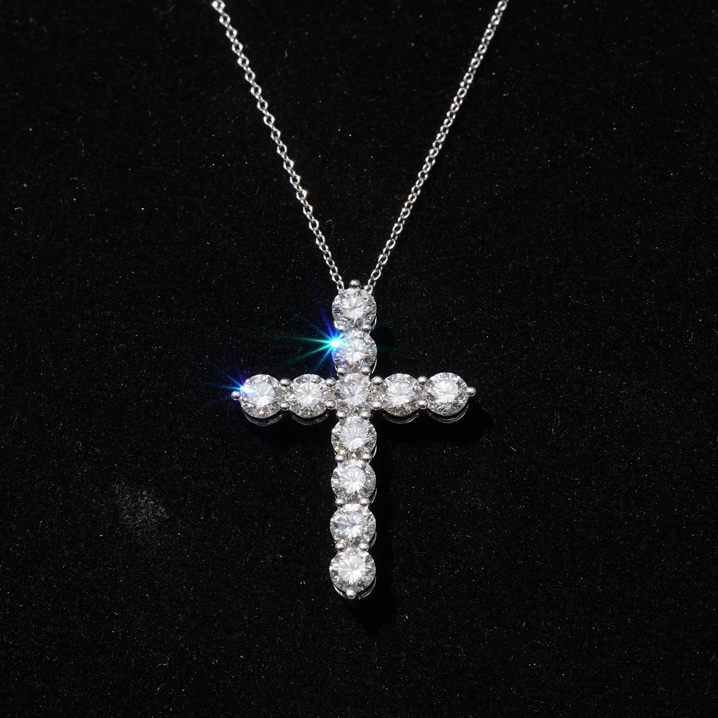 Diamond Cross Necklace with 2.80 ct Round Cut Diamond in 18ct White Gold, IGI Certified – Side View | Eighty8 Diamonds