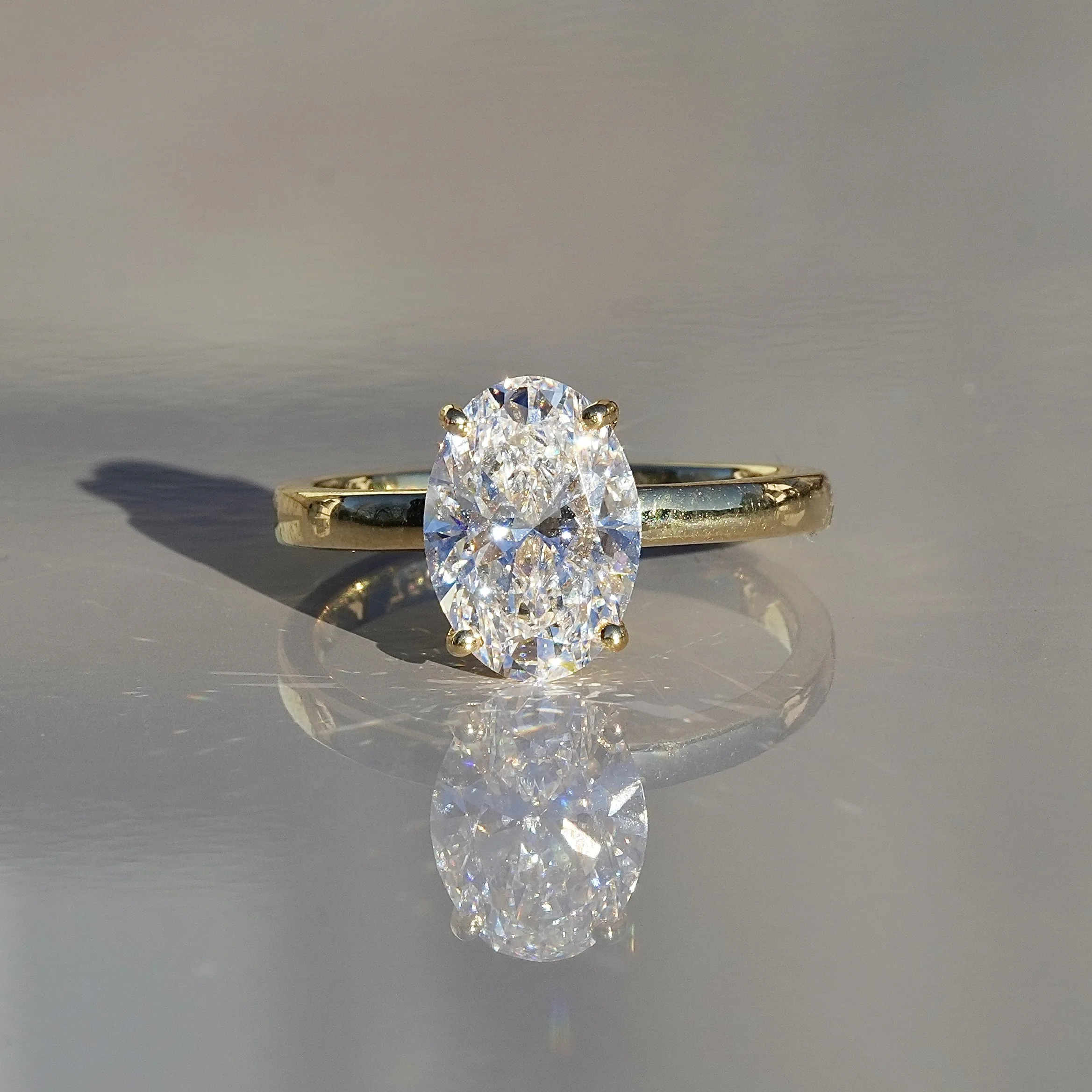 Oval-cut Diamond Solitaire