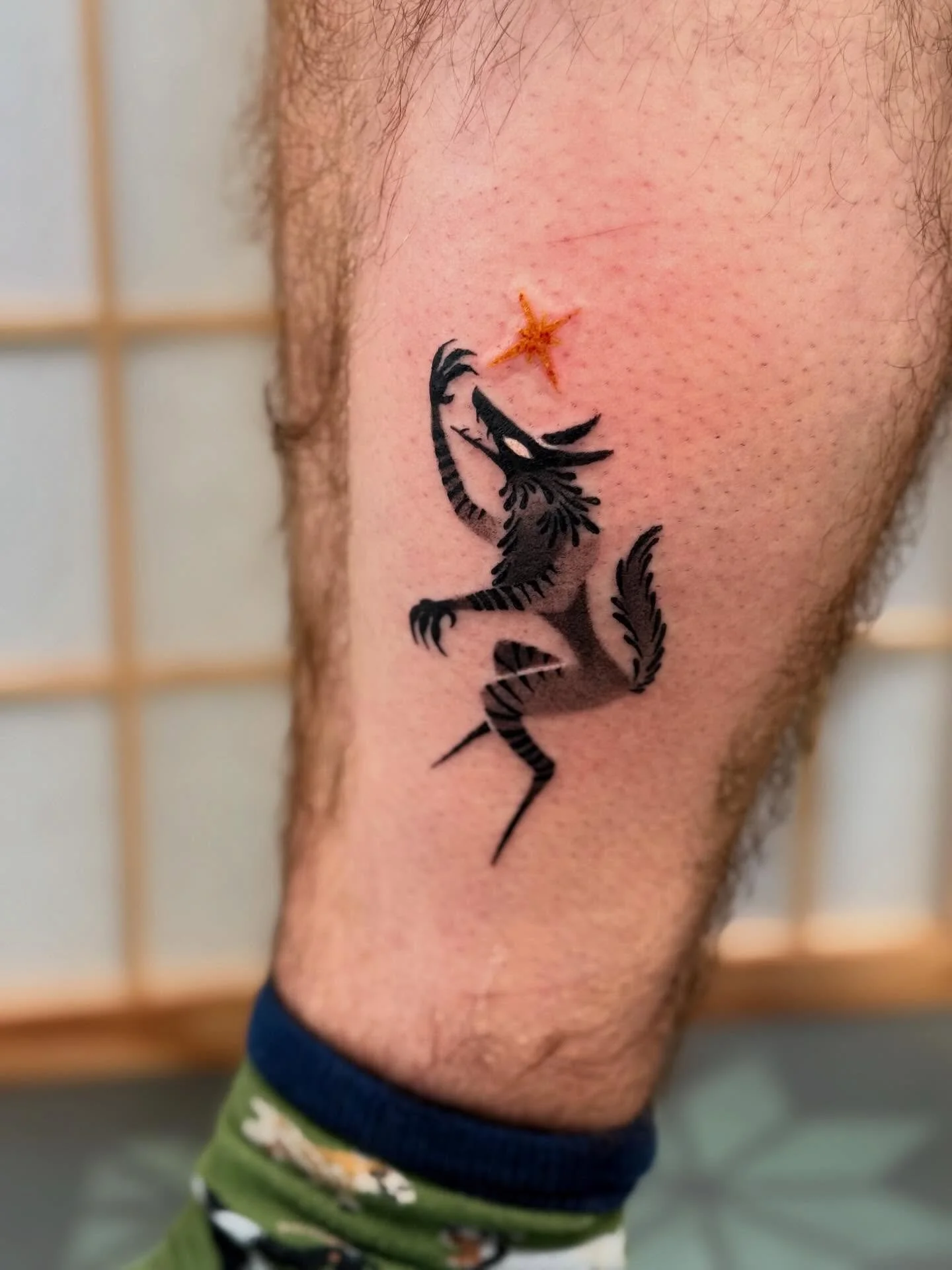 Dancing wolfy demon! With a slightly bloody star. Love how this cheeky chappy came out! More of these please ☺️

#demontattoo #wolftattoo #blacktattoo #stippletattoo #folkart