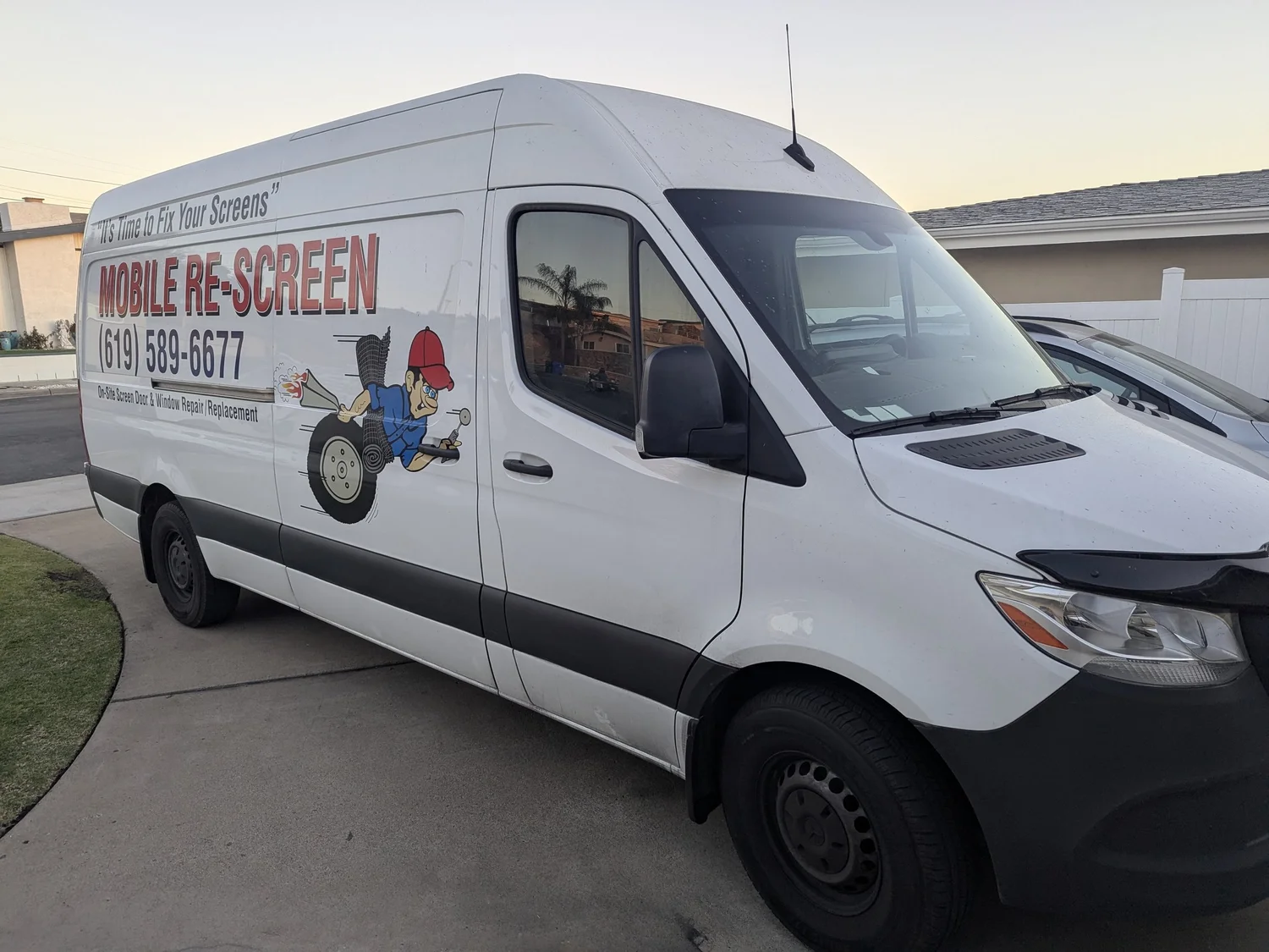 Re Screen Window Screen Repair in San Diego | Mobile Re-Screen
