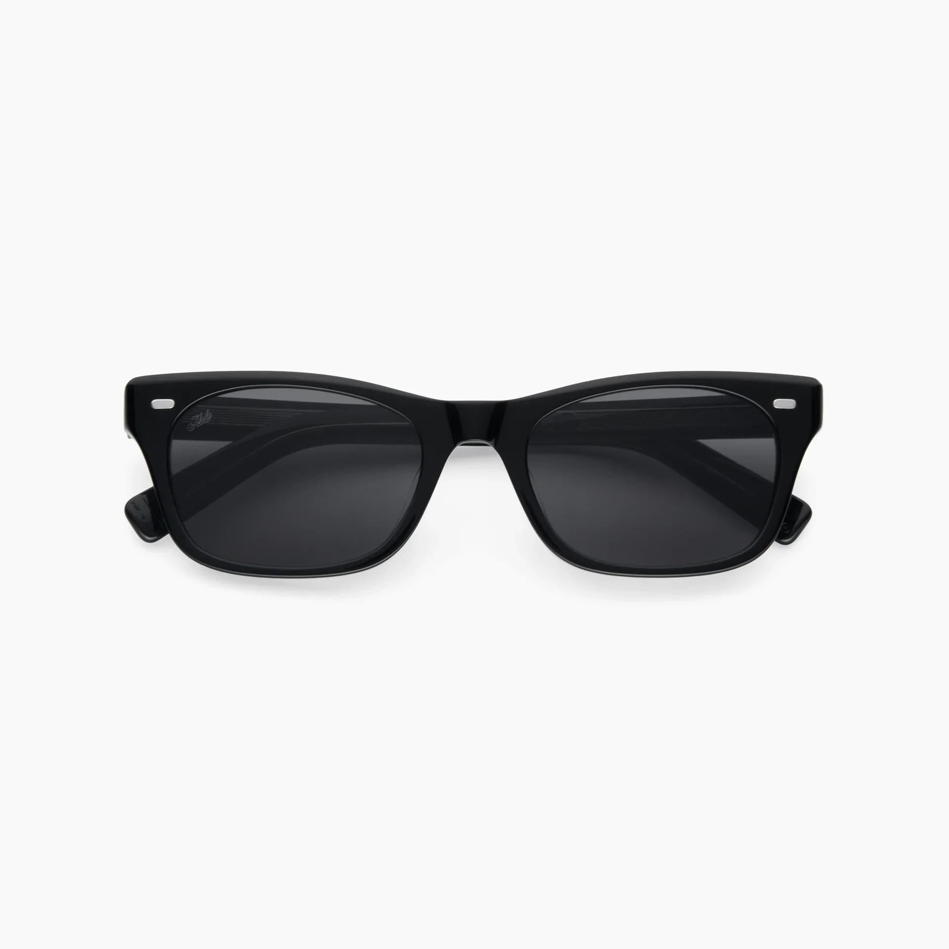 Solace-Akila-2612-01-01-Sunglasses-P1_53d6e265-284f-421b-a56b-6304f97e46ee.webp