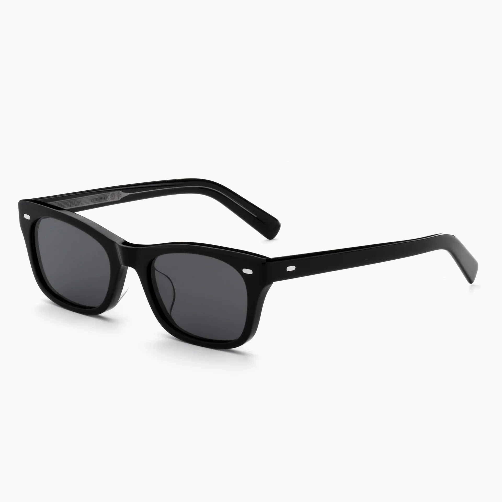 Solace-Akila-2612-01-01-Sunglasses-P6.webp