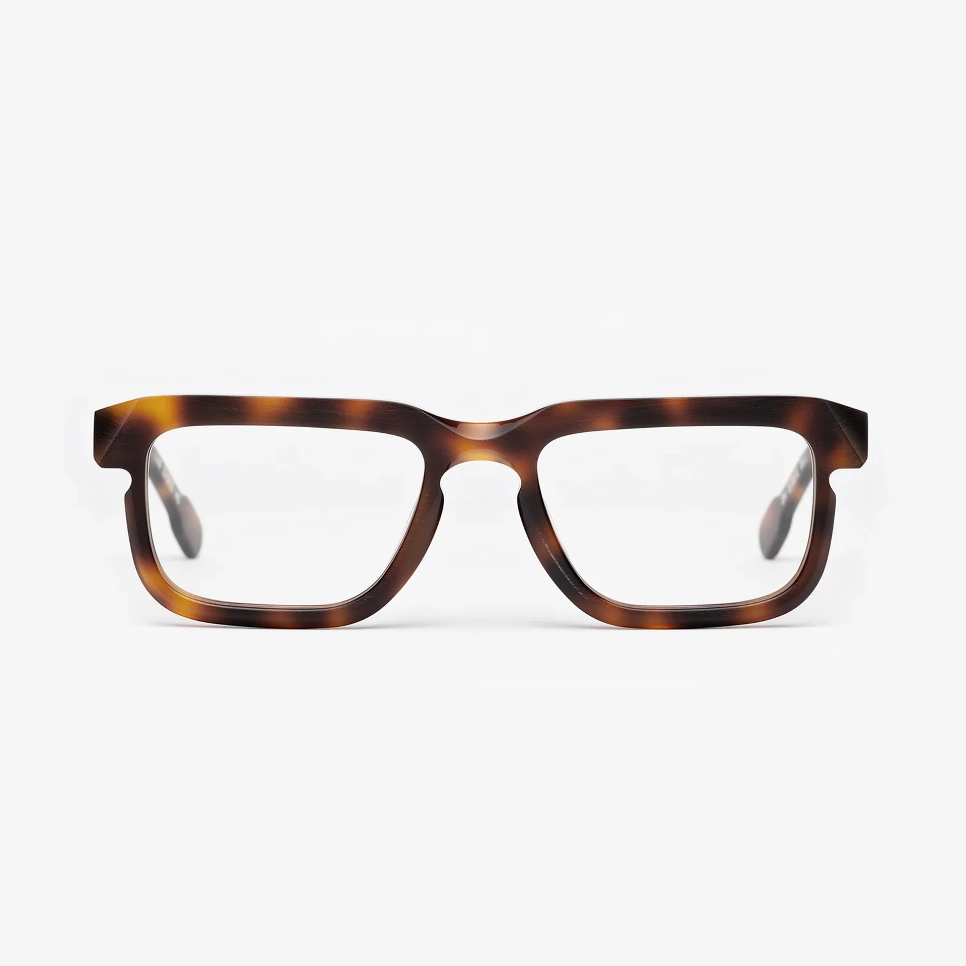 DIRECTORC091_brown_front.webp