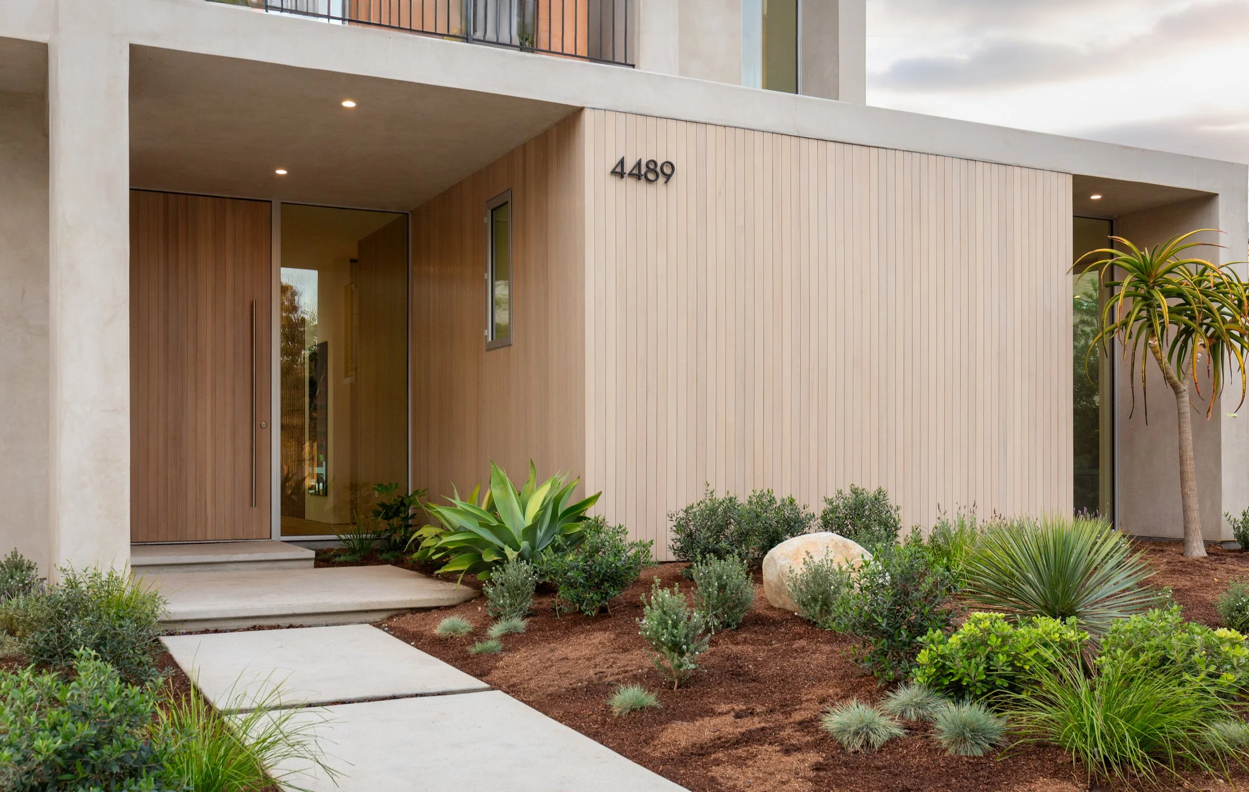 2-print-4489 Jasmine Ave - Pierre Galant-2.jpg