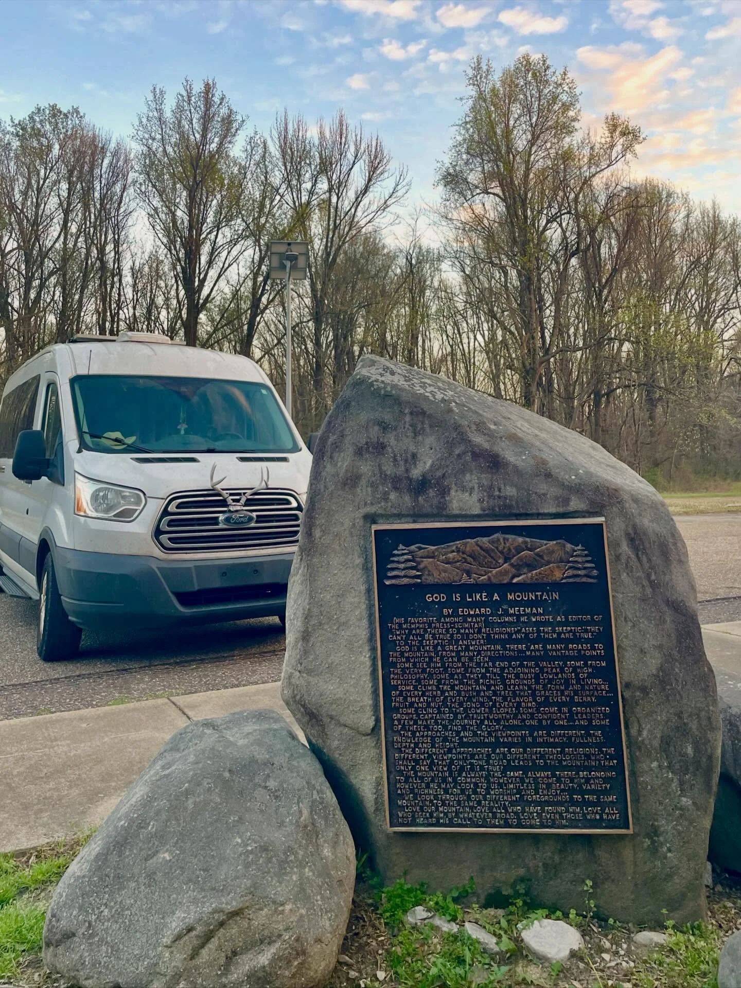 took a trip to memphis and somehow only visited places where famous people died (story incoming soon)