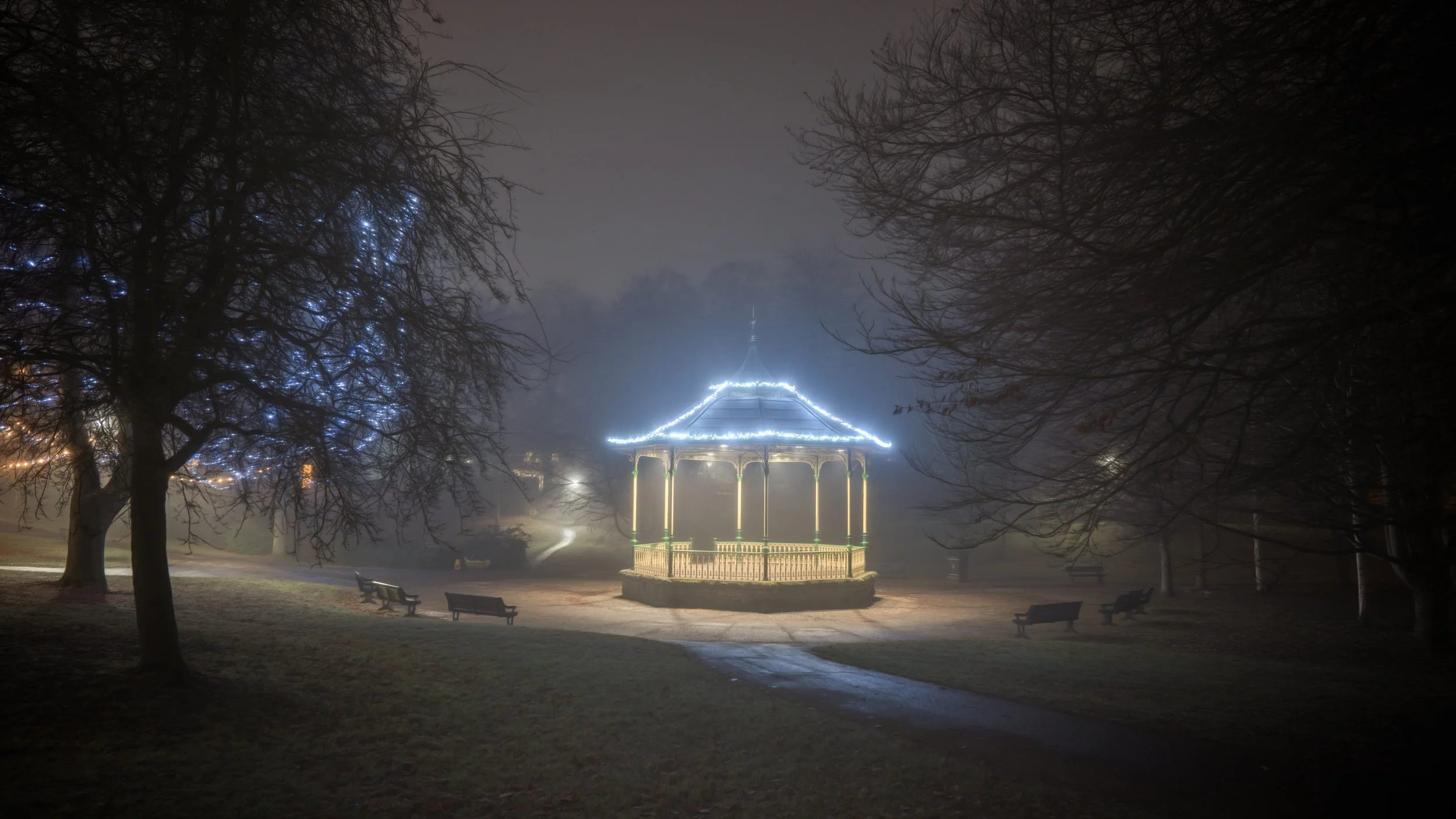 bandstand-evening-christmas-lights.jpg