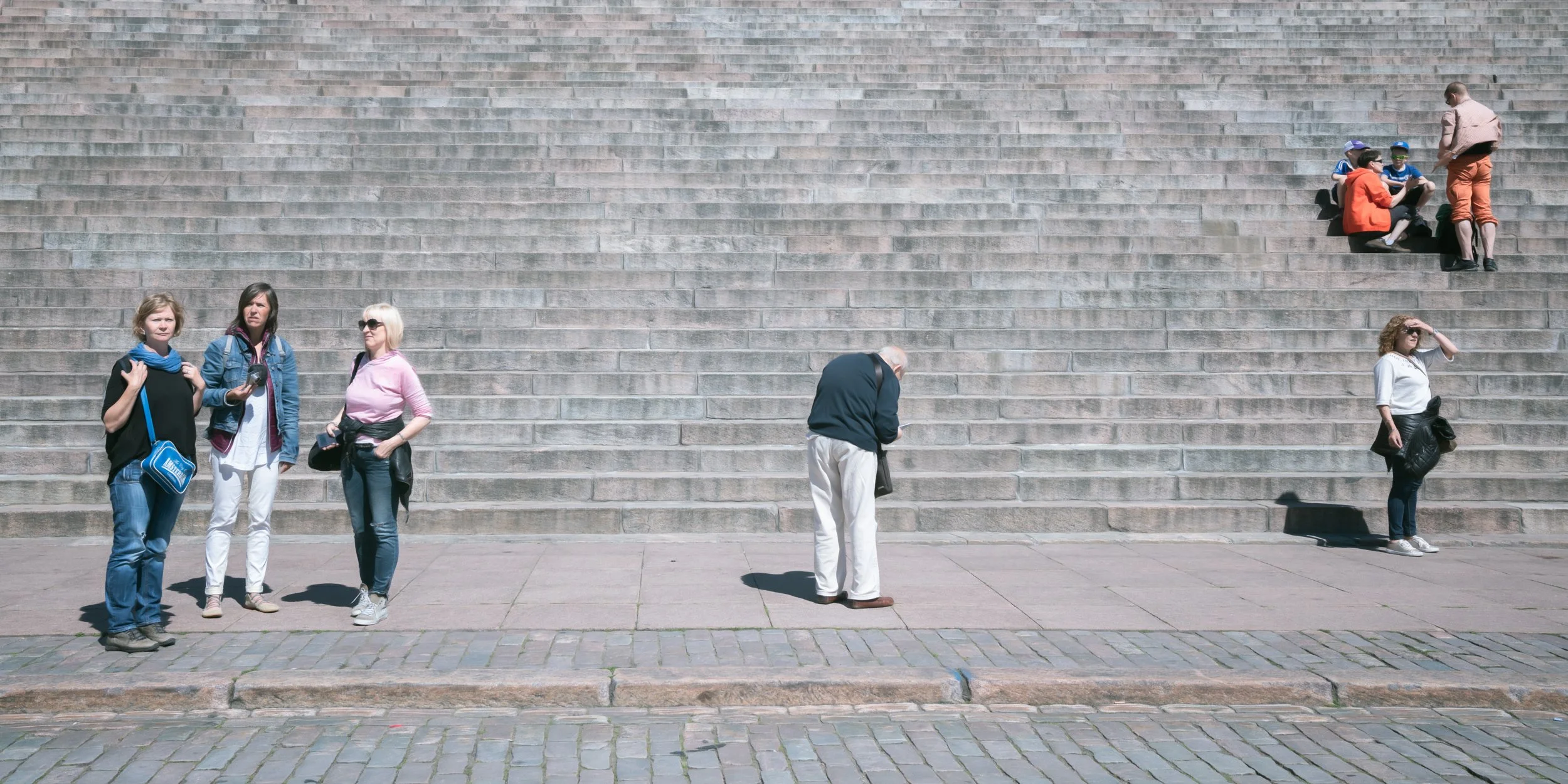 pedestrians-steps-waiting.jpg