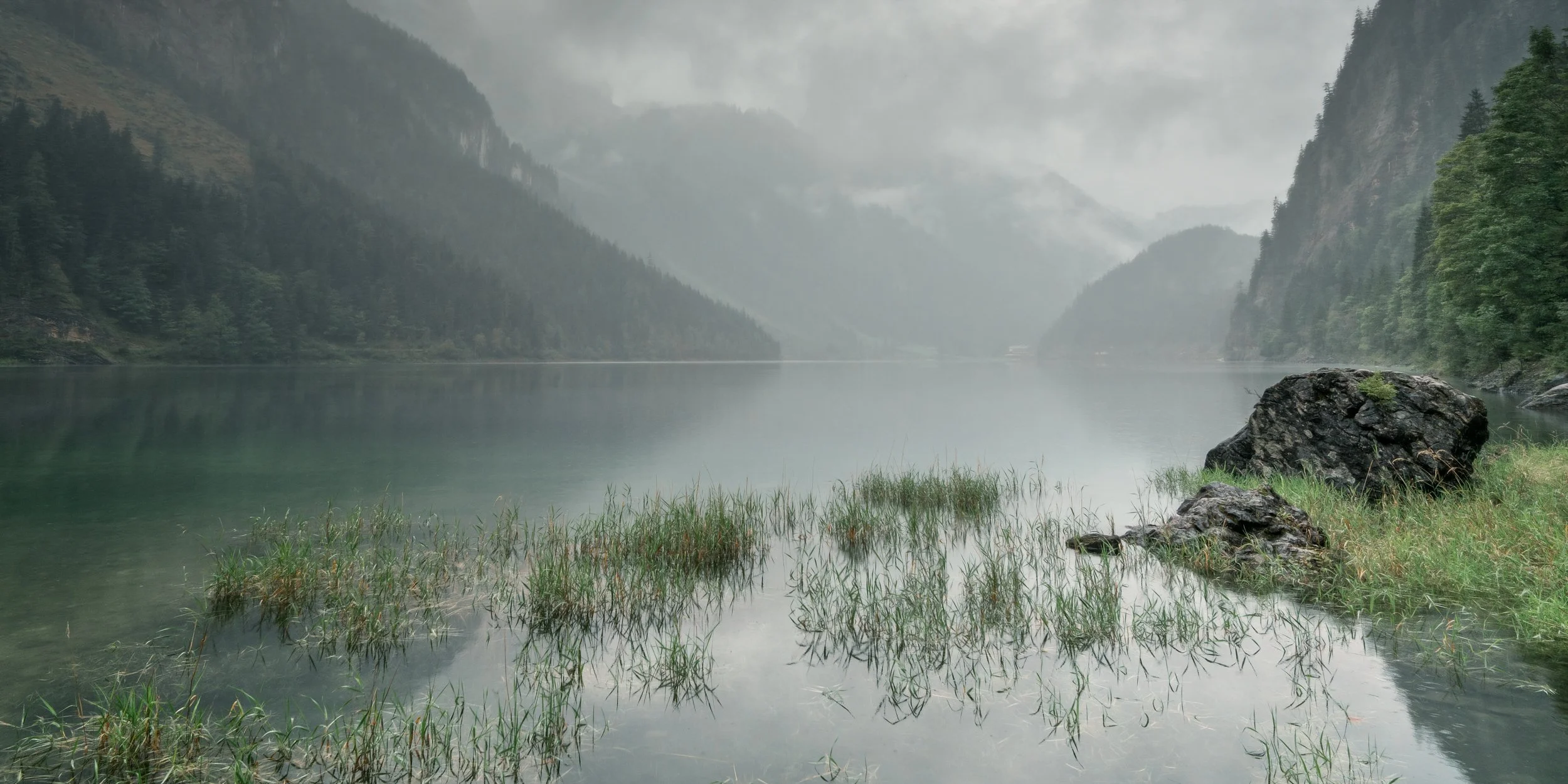 Lake-mountain-rain.jpg