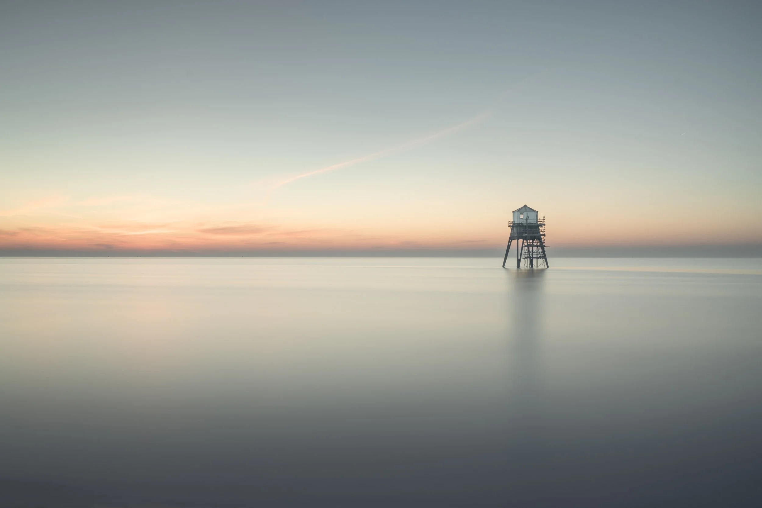 lighthouse-sunrise-estuary.jpg
