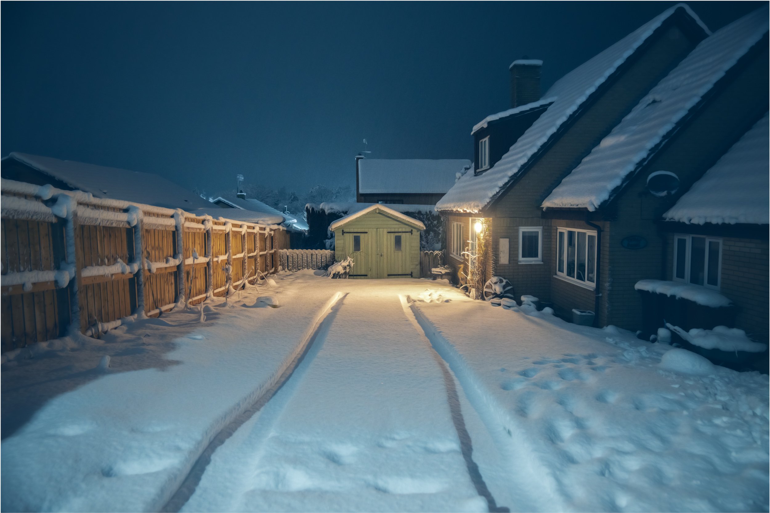 snow-garage-night.jpg