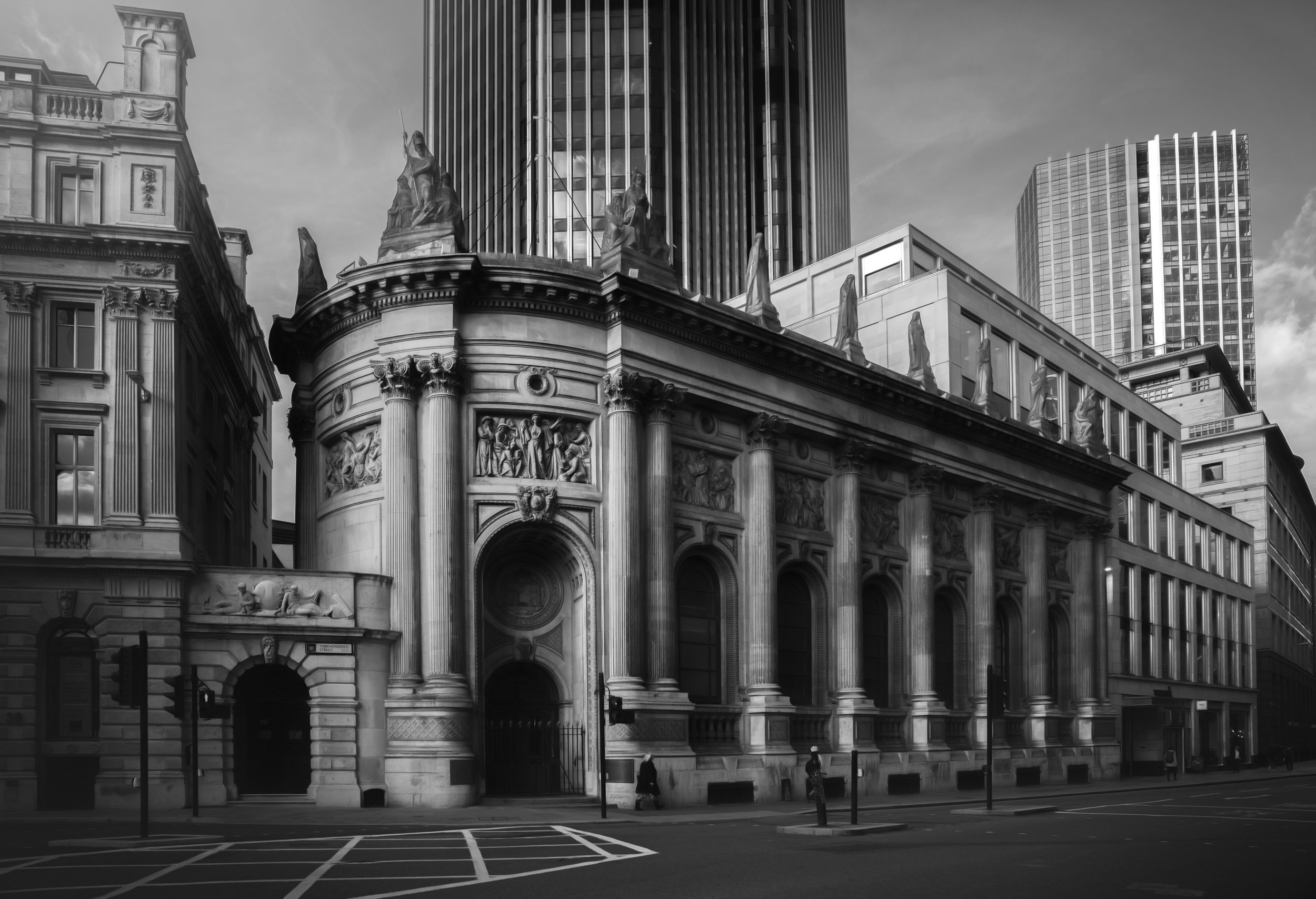 black-white-london-street.jpg